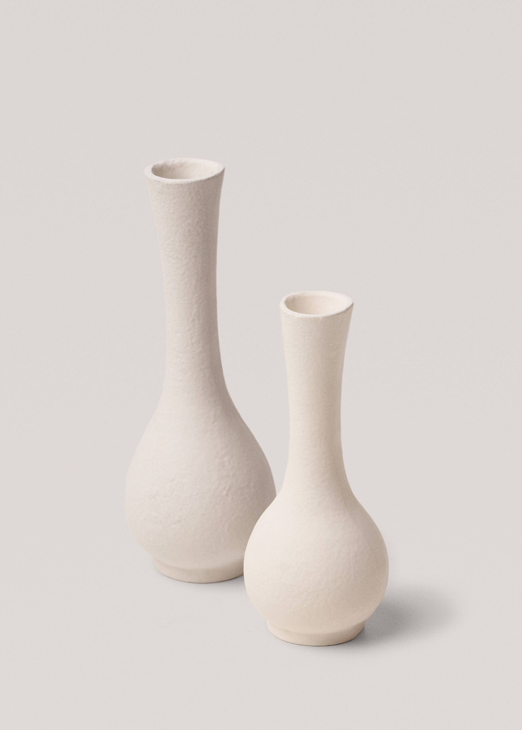 Textured metal vase - Details of the article 3