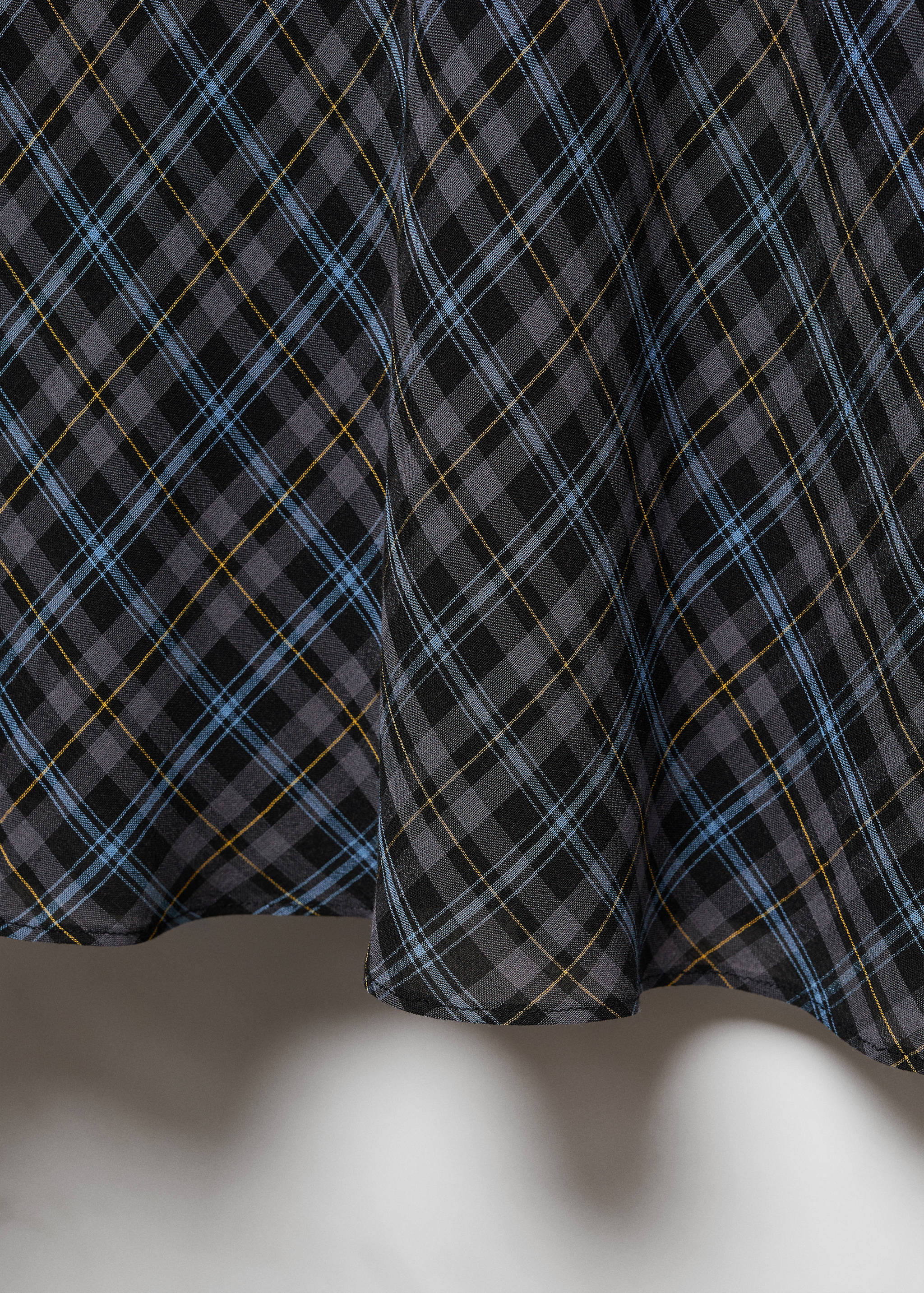 Checked long skirt - Details of the article 8