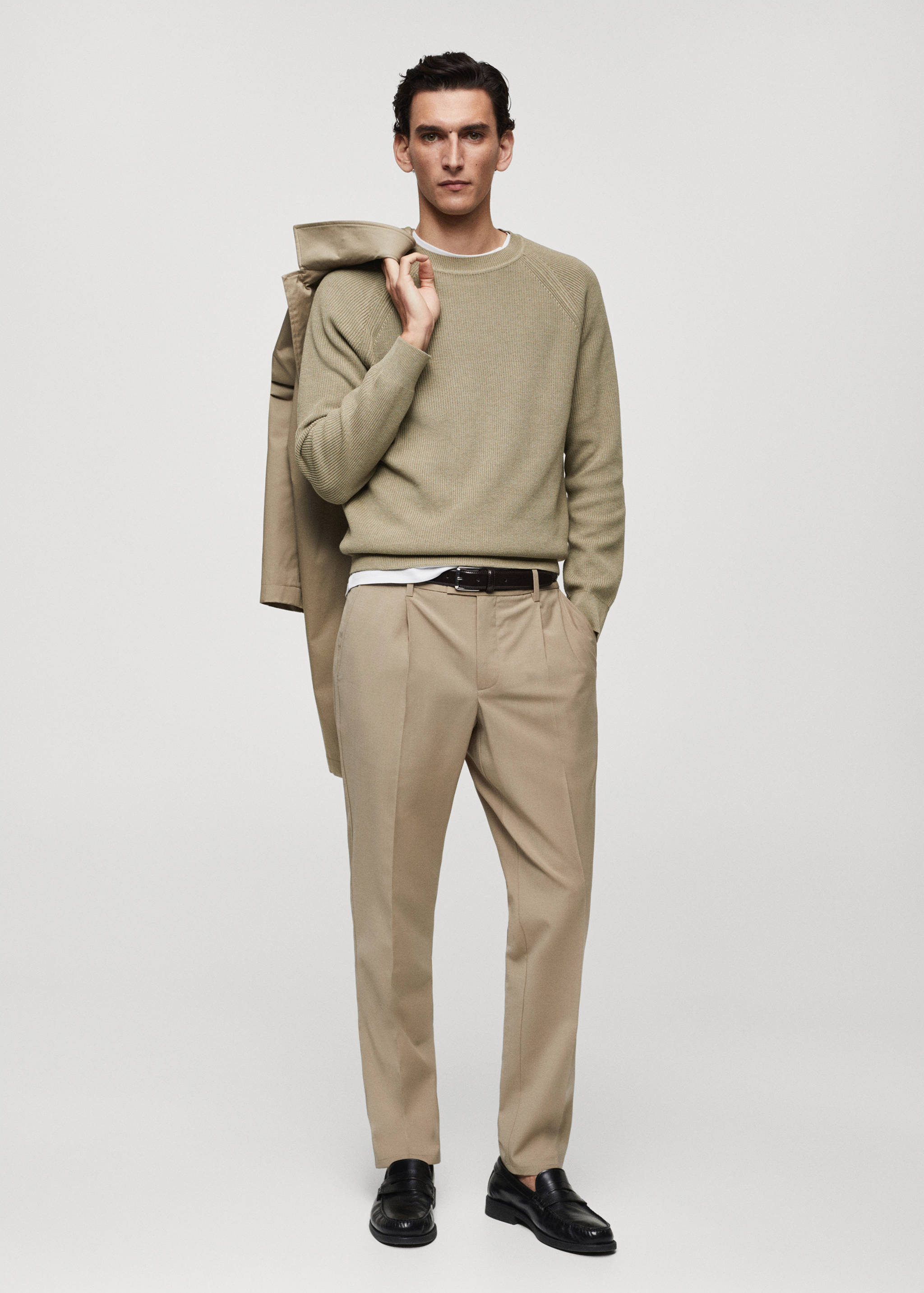 Cold wool pants with pleat detail - General plane