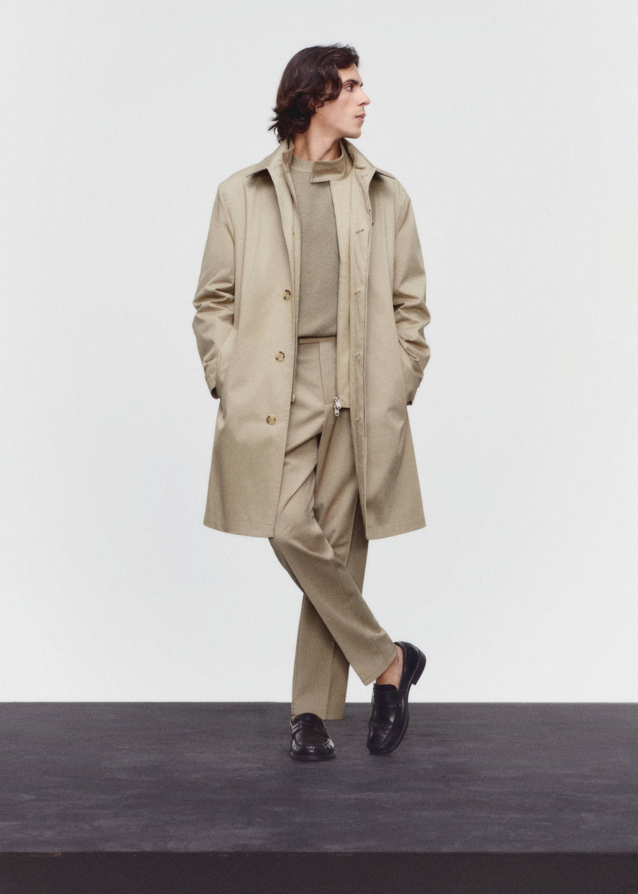 Cold wool pants with pleat detail - Details of the article 5