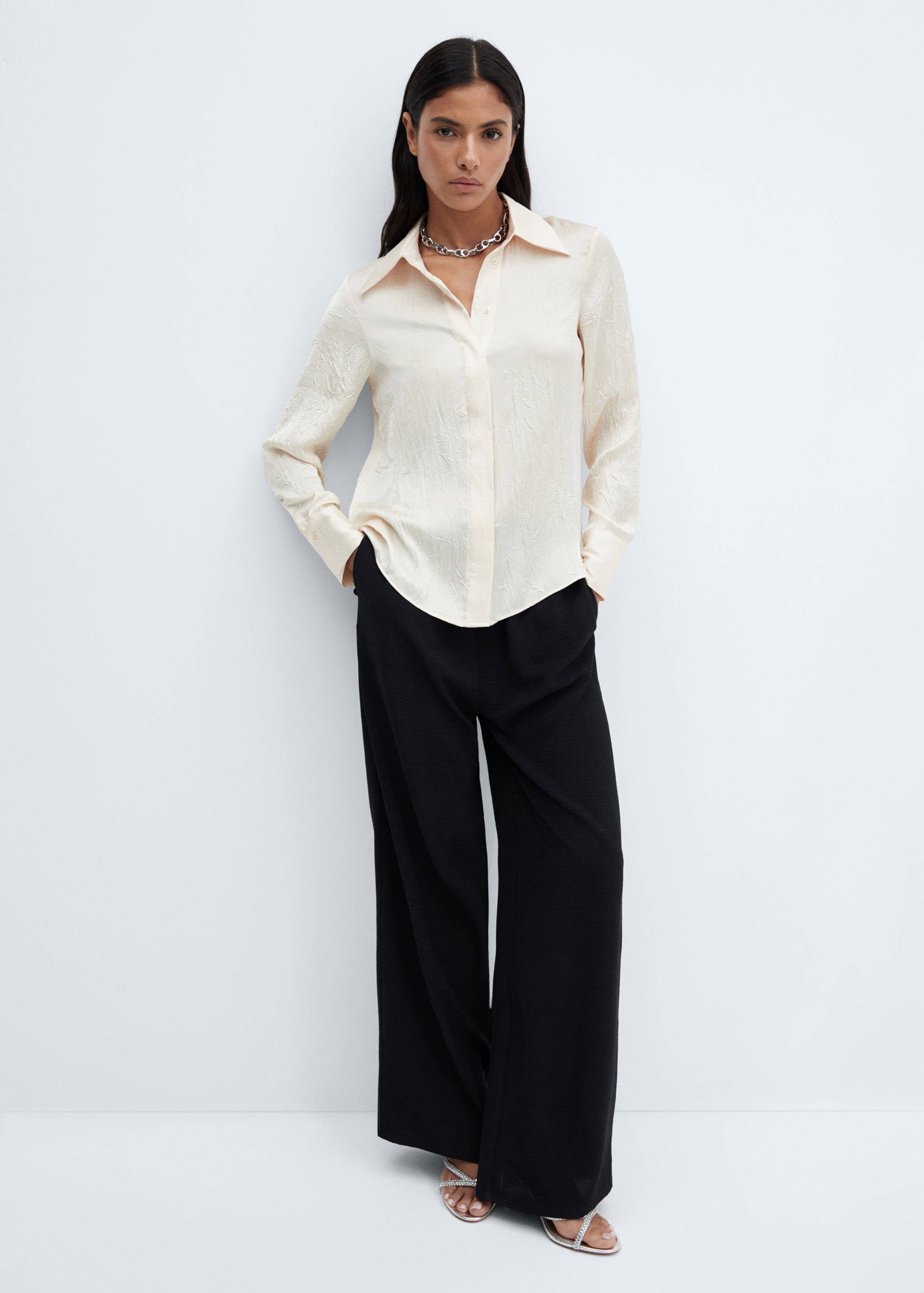 Wide leg trousers with elastic waist - Details of the article 2