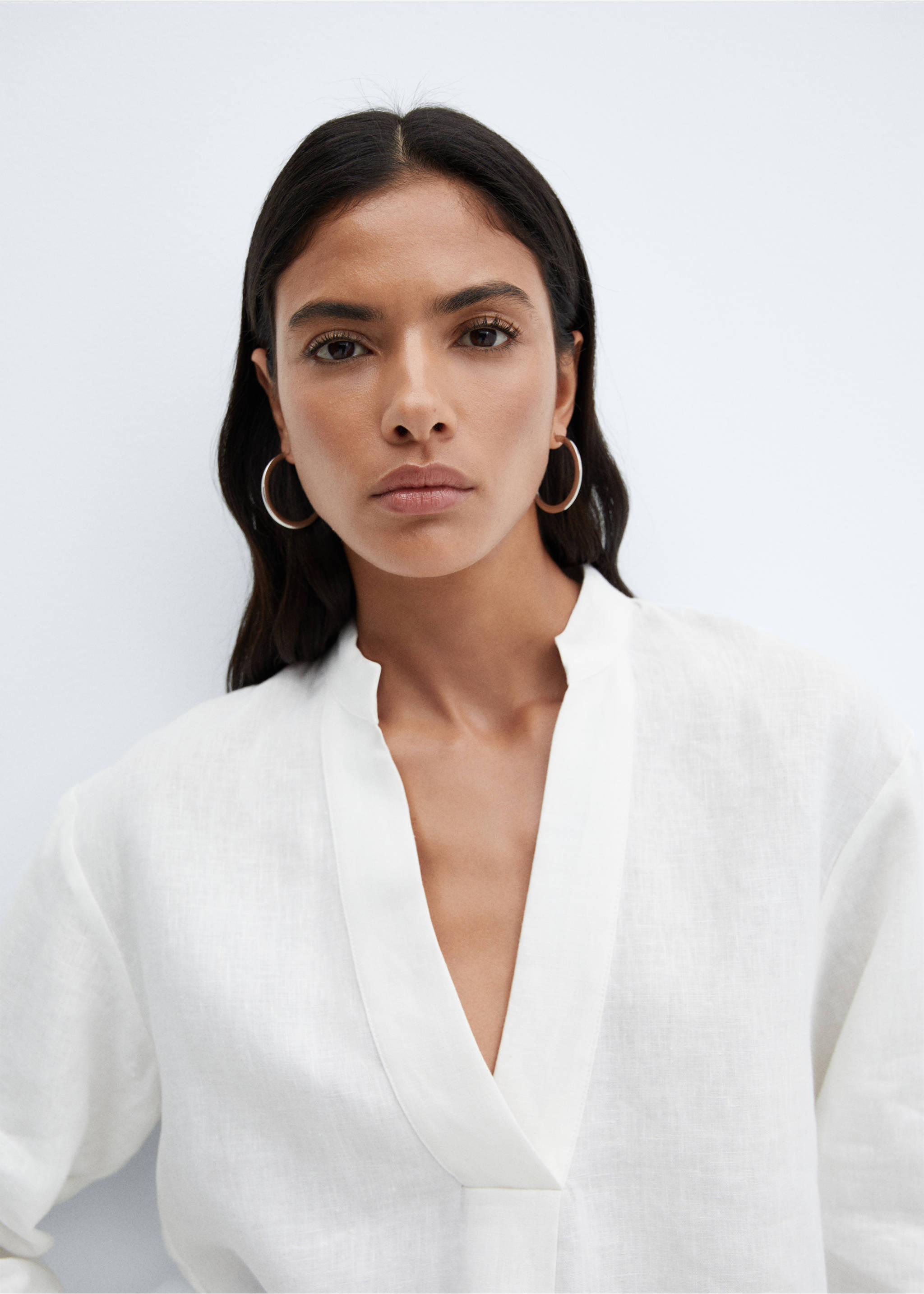 100% linen blouse - Details of the article 1, White. Ref: 67074779-00.