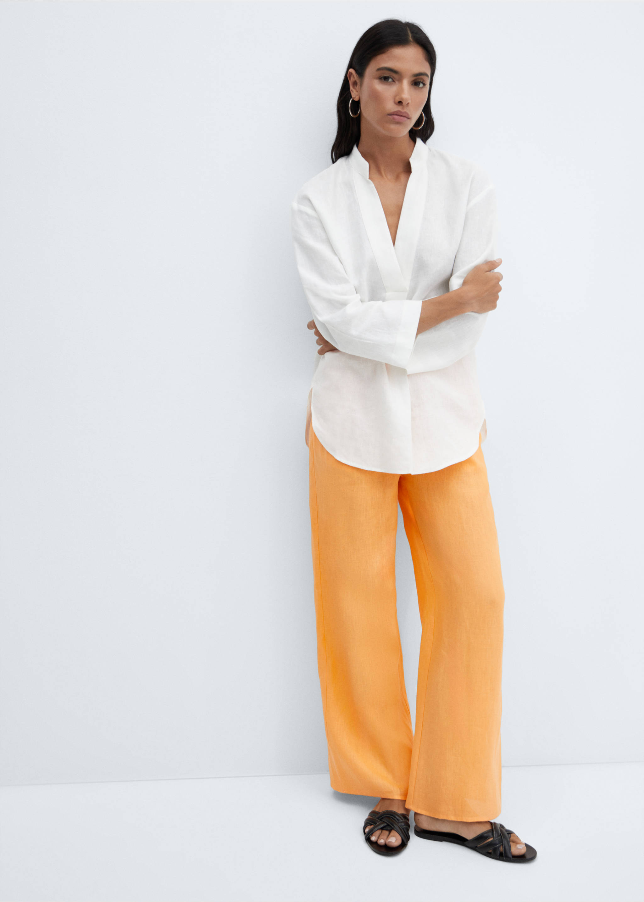 100% linen blouse - Details of the article 2, White. Ref: 67074779-00.