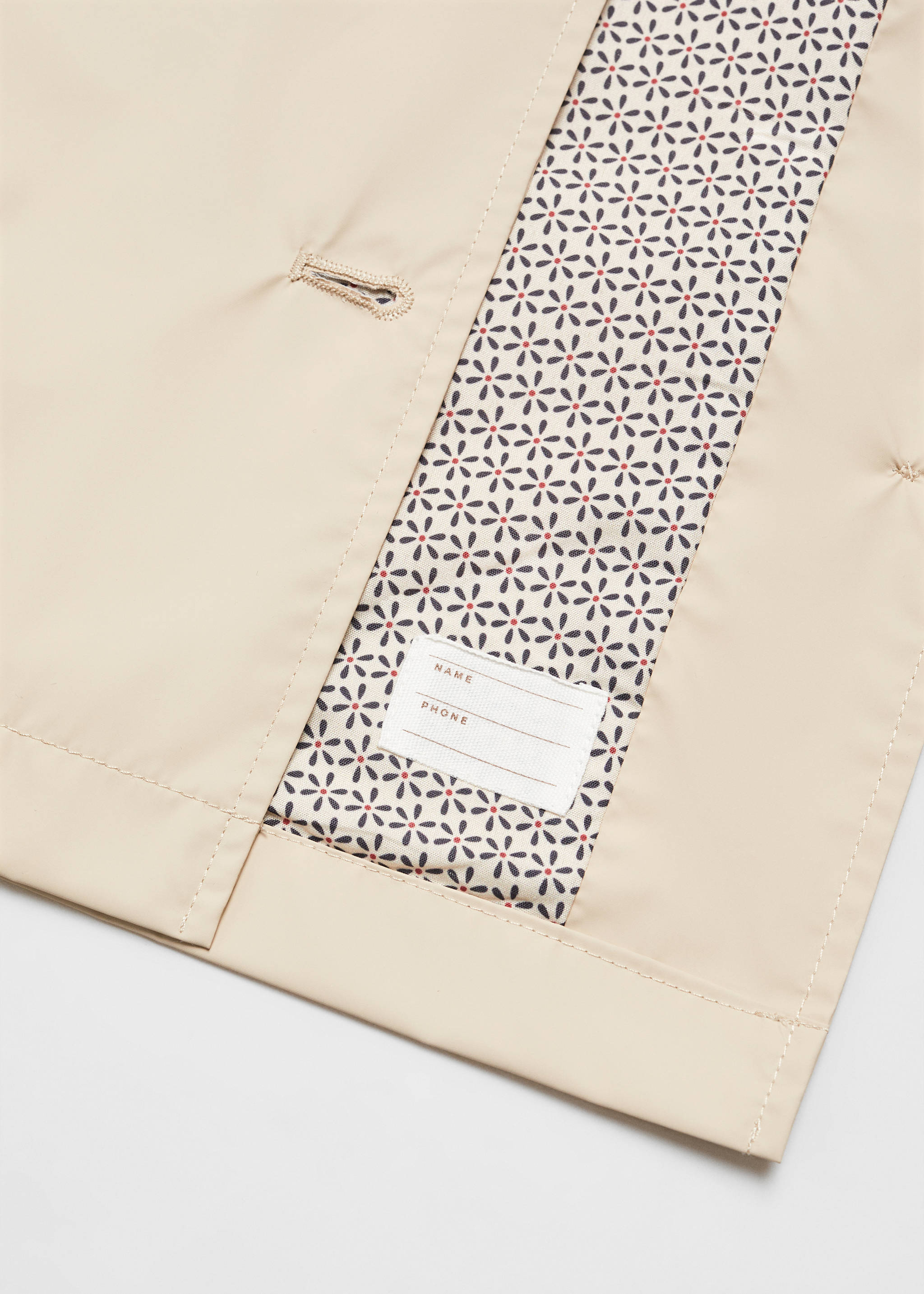 Hooded waterproof trench coat - Details of the article 8
