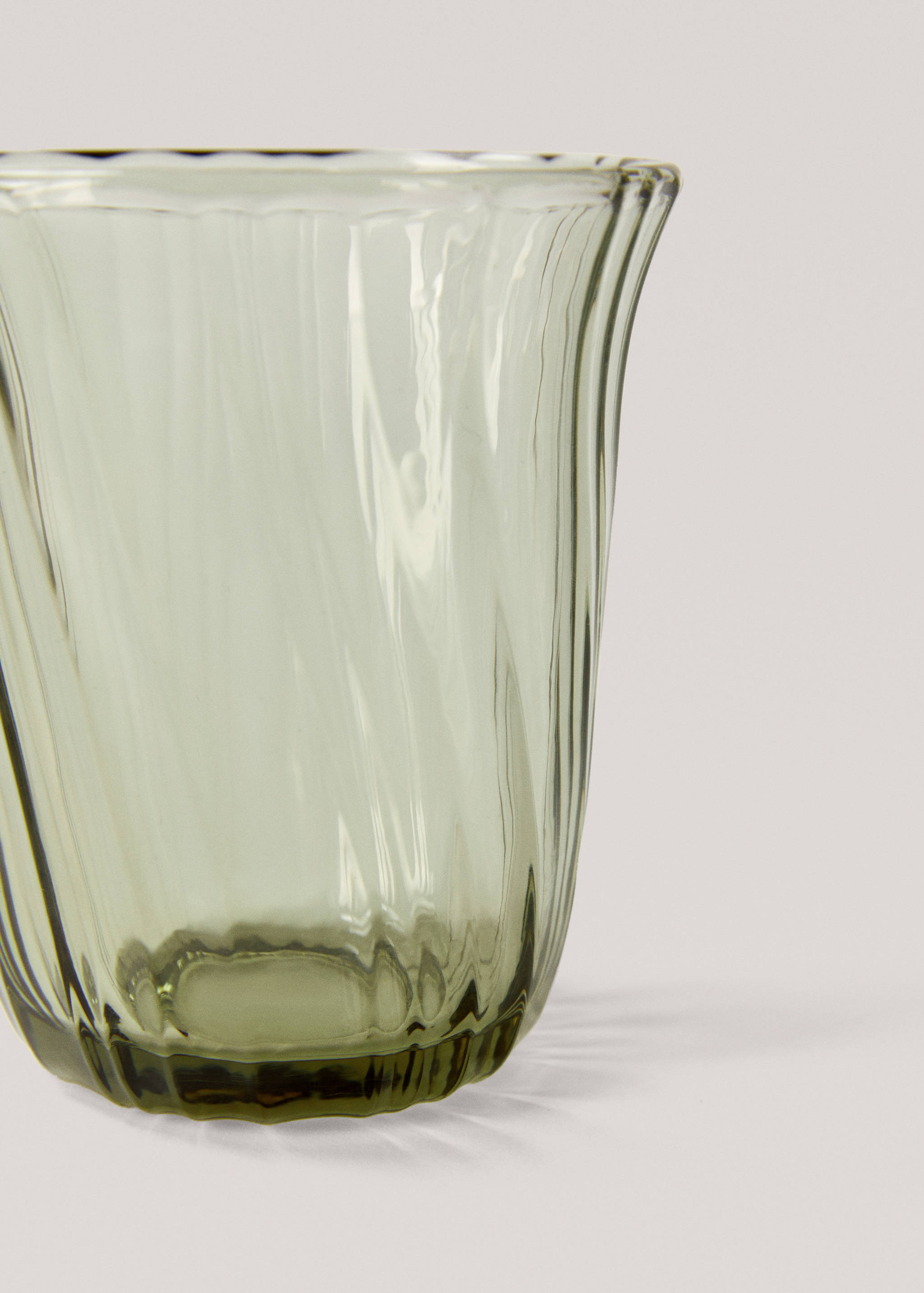 Glas mit Relief - Detail des Artikels 1