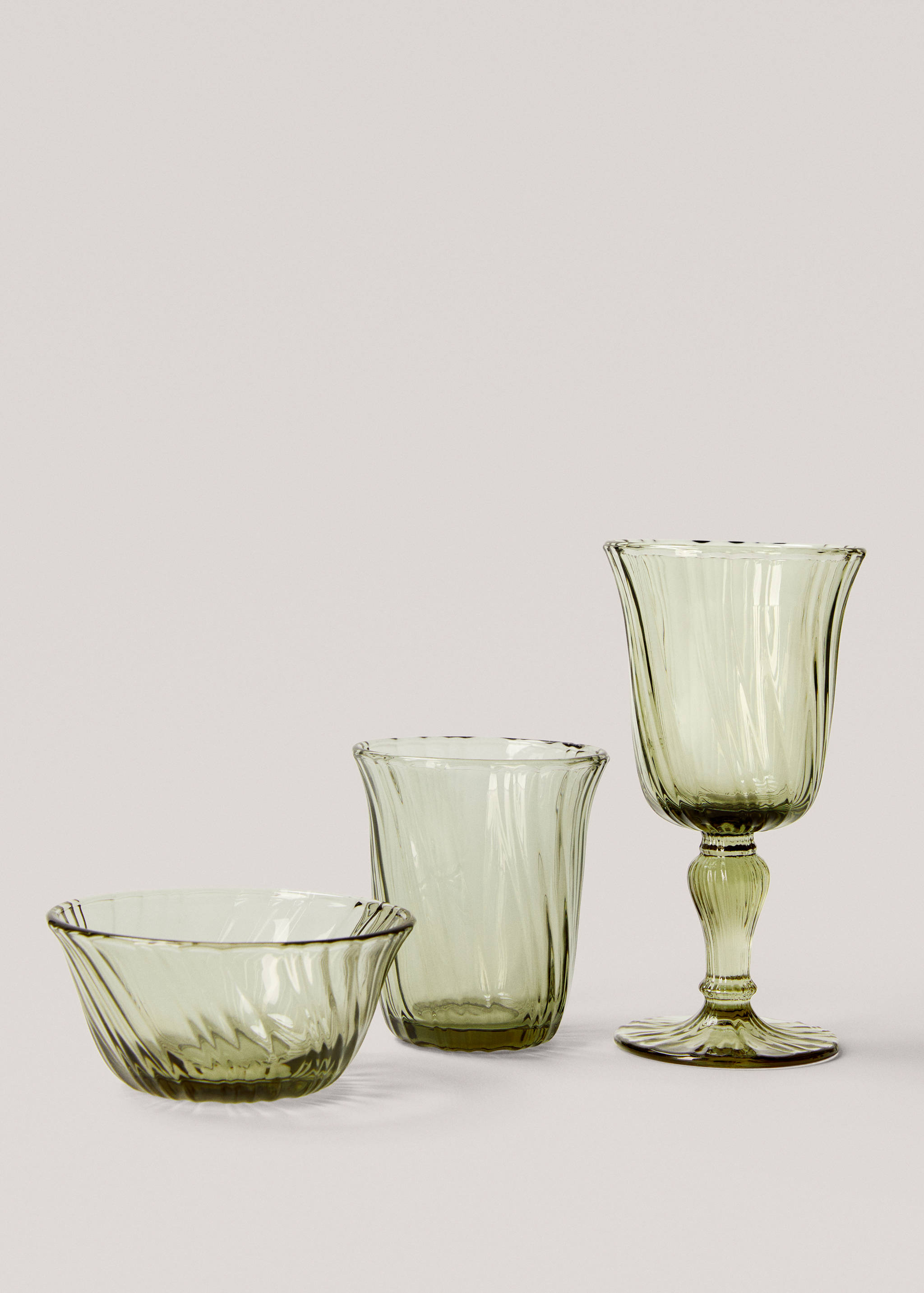 Glas mit Relief - Detail des Artikels 3