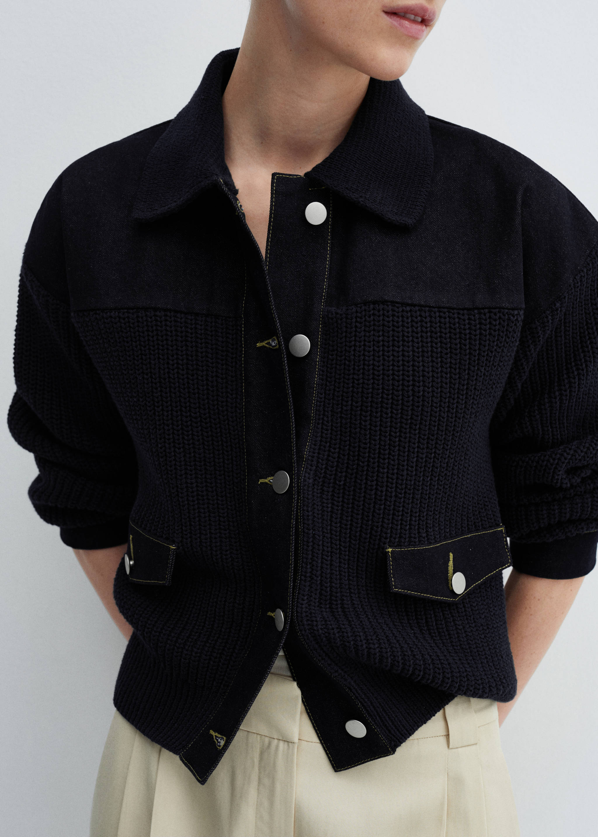 Knitted bomber jacket - Details of the article 4