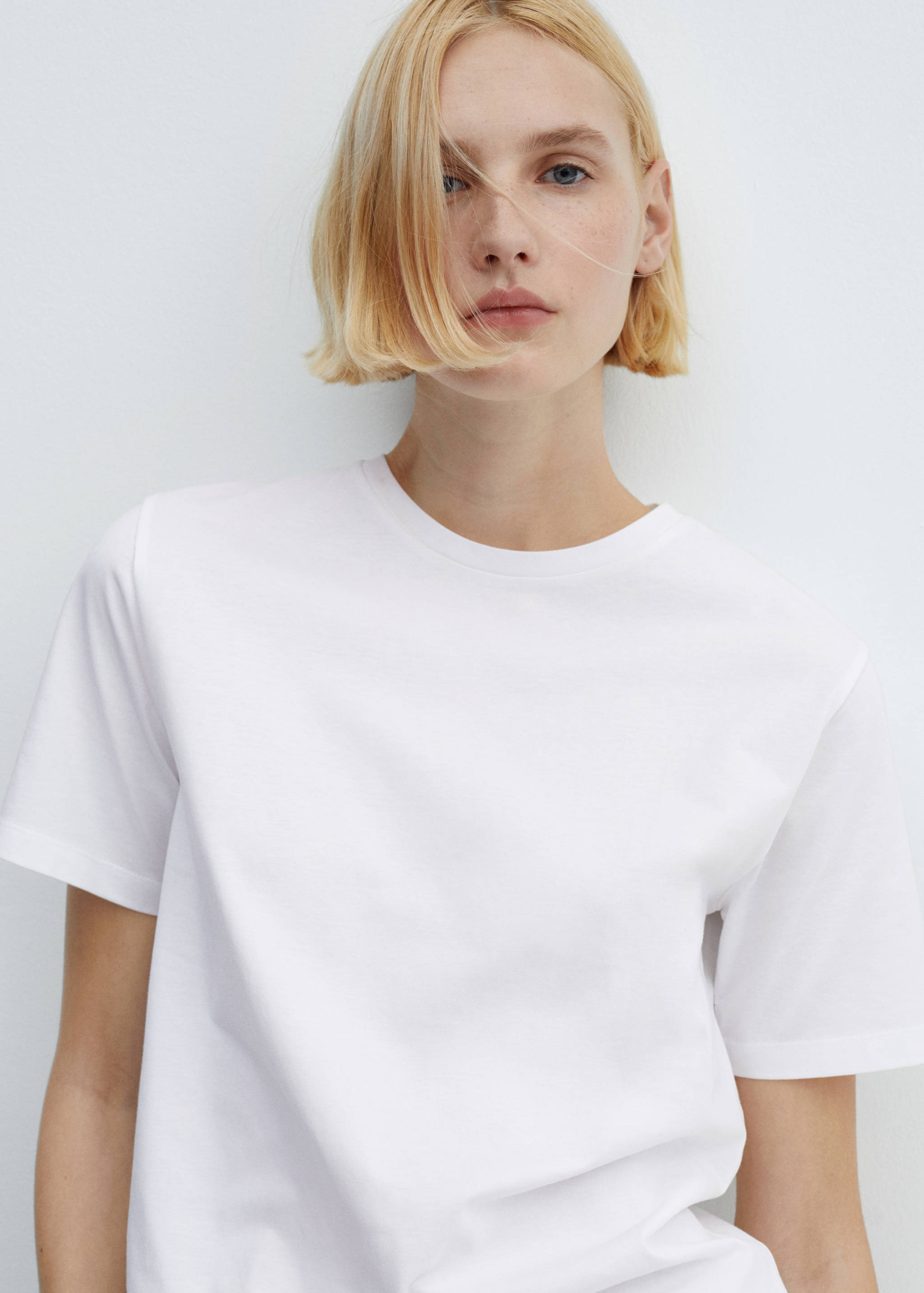 Two-piece striped cotton pyjamas - Details of the article 1