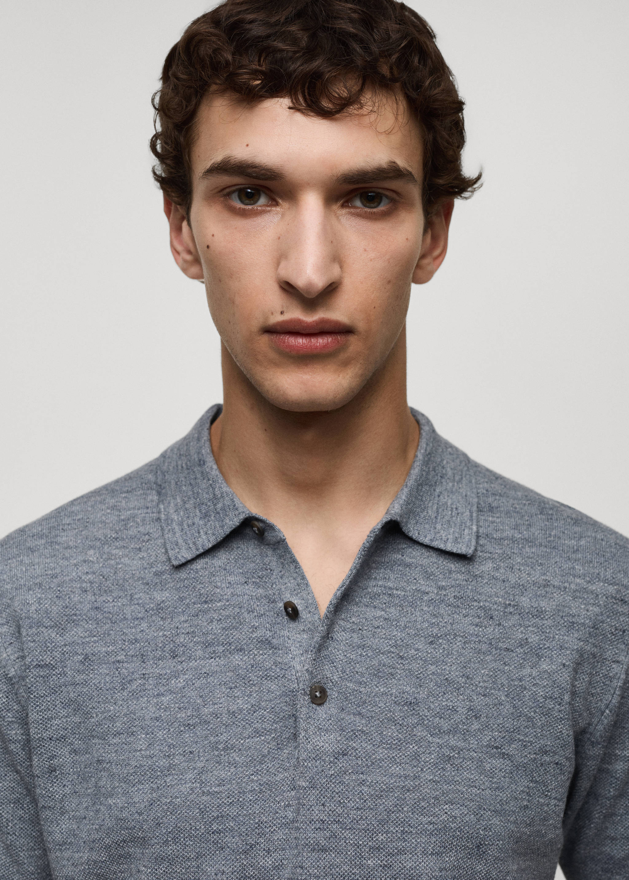 Short-sleeve knitted polo shirt - Details of the article 1