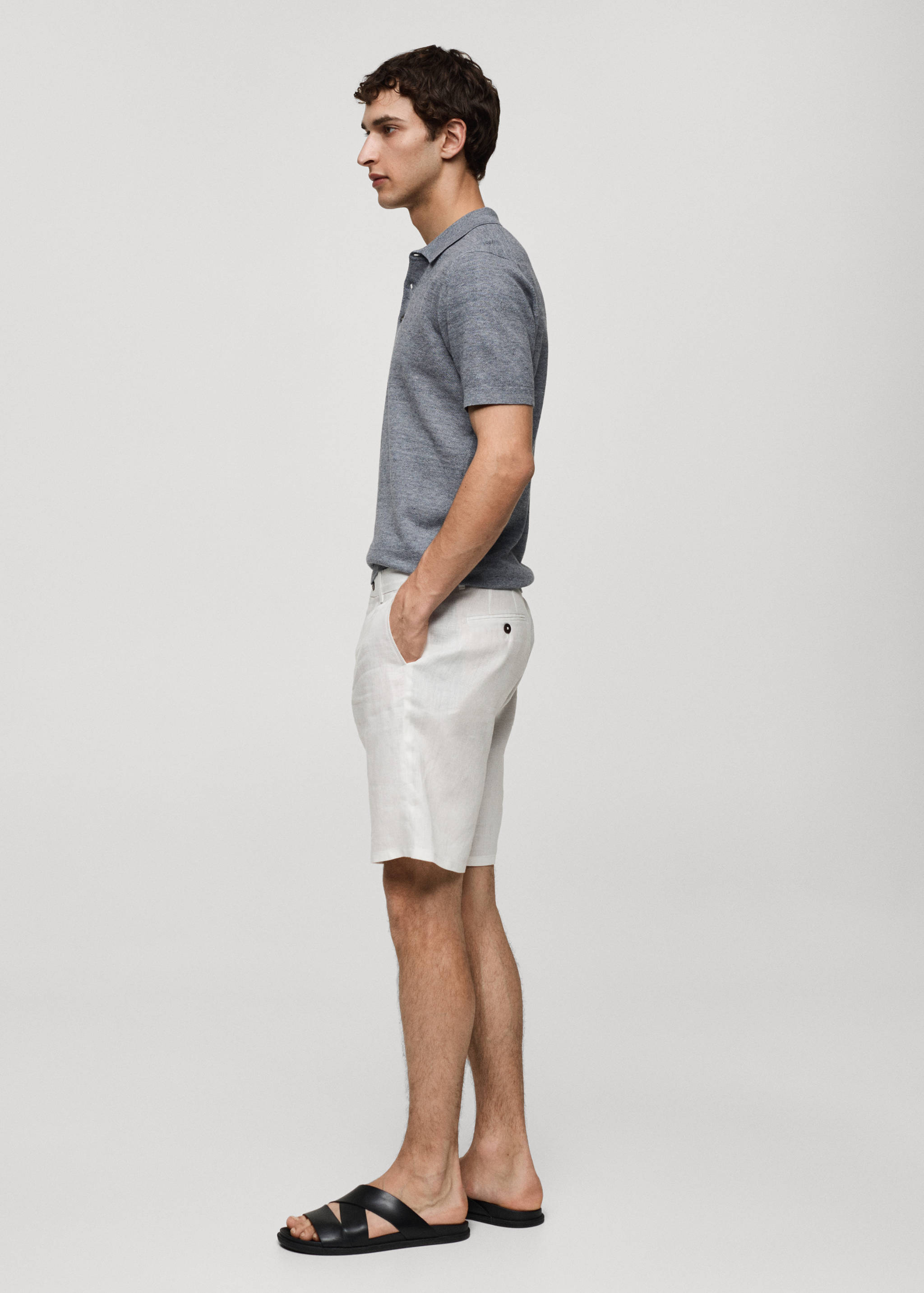 Short-sleeve knitted polo shirt - Details of the article 2