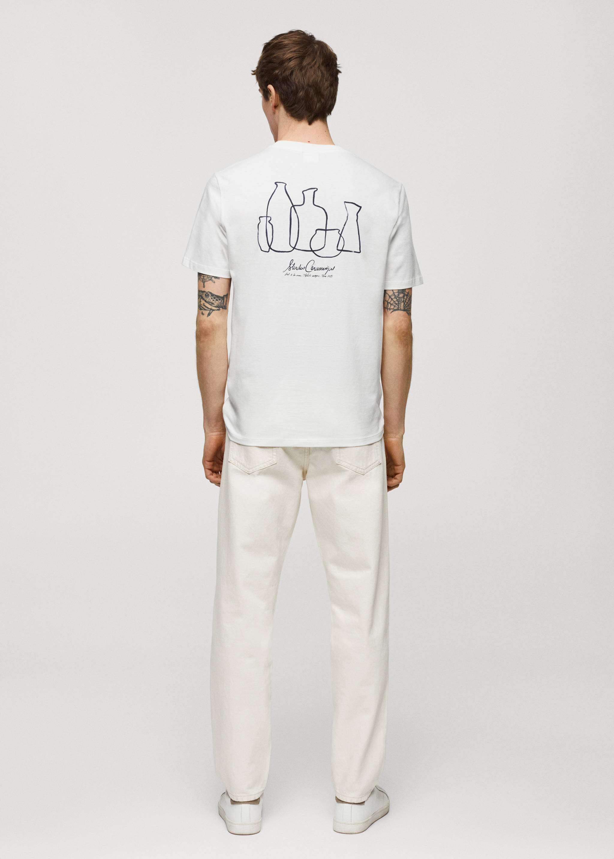 Camiseta 100% algodón detalle estampado - Reverso del artículo