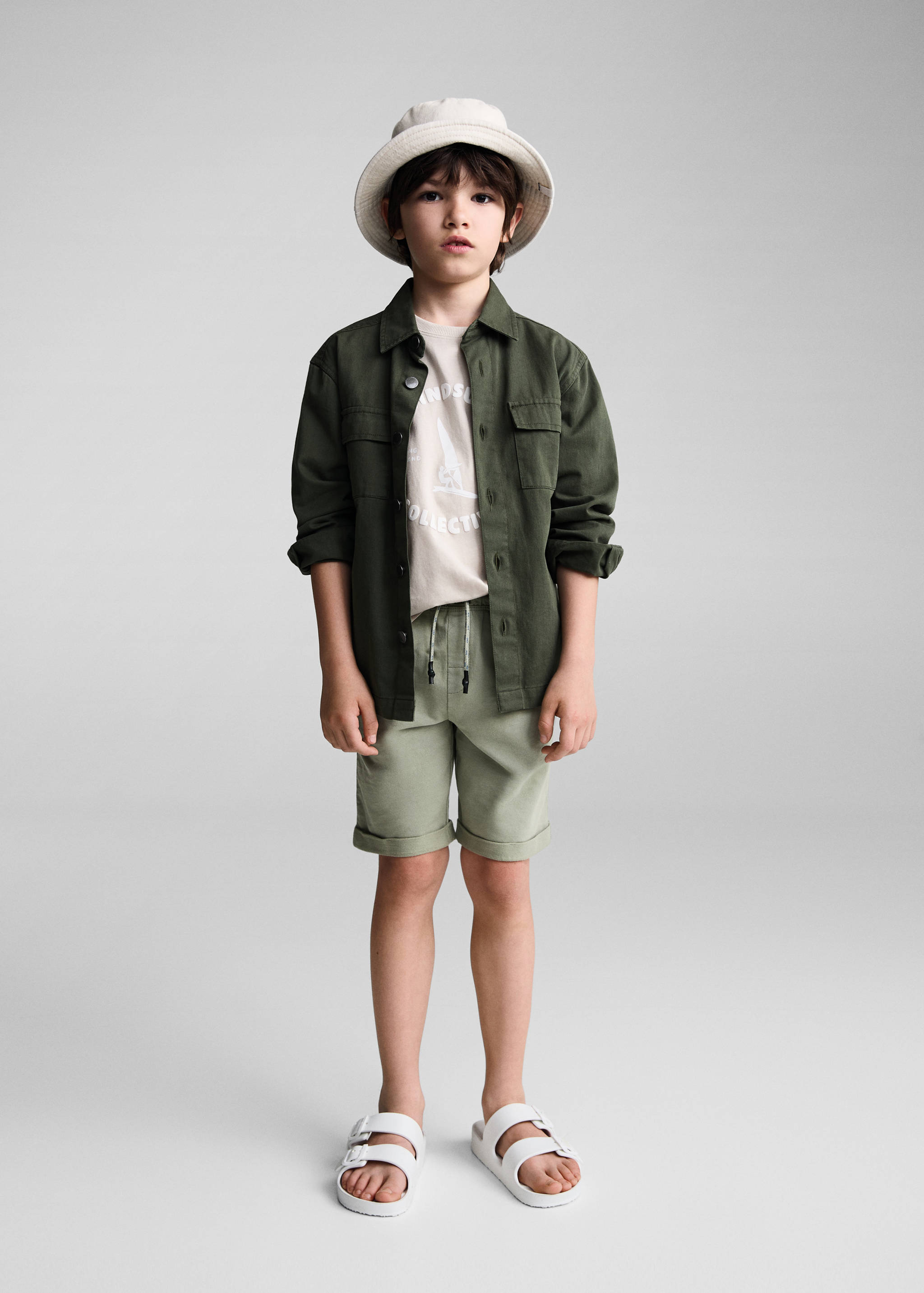 Elastic waist Bermuda shorts - General plane