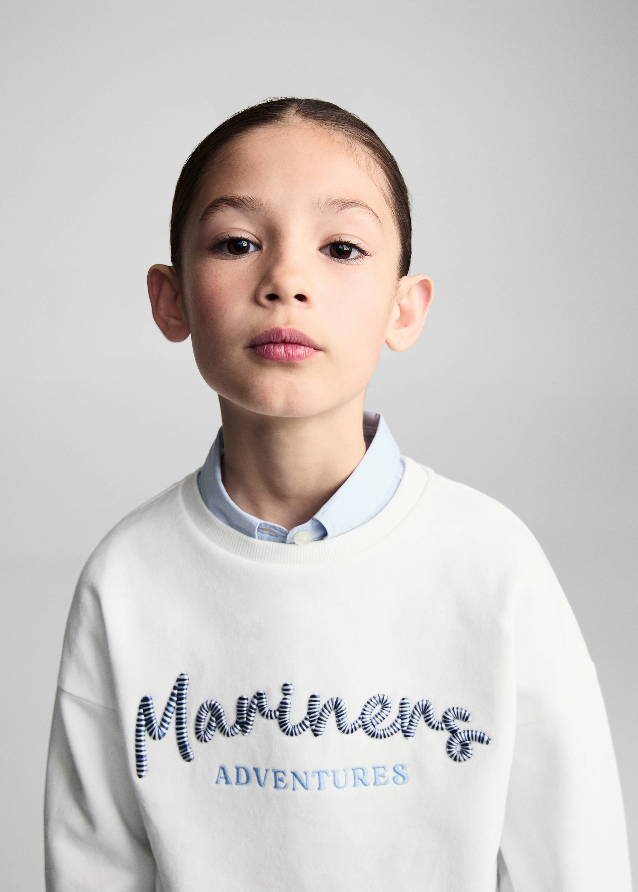 Хлопковый свитшот с рельефной надписью - Деталь изделия 1