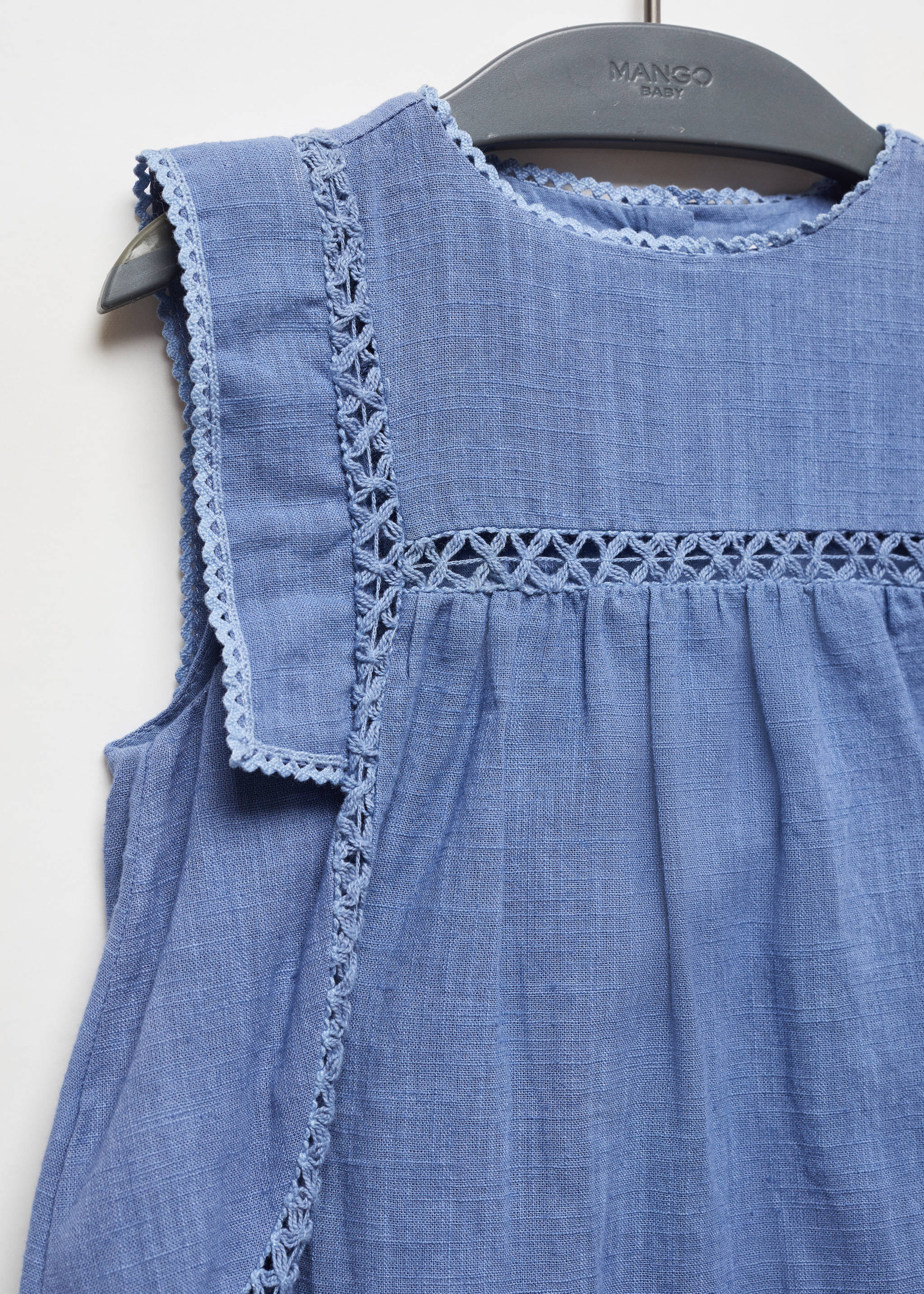 Dress with lace detail - Details of the article 8