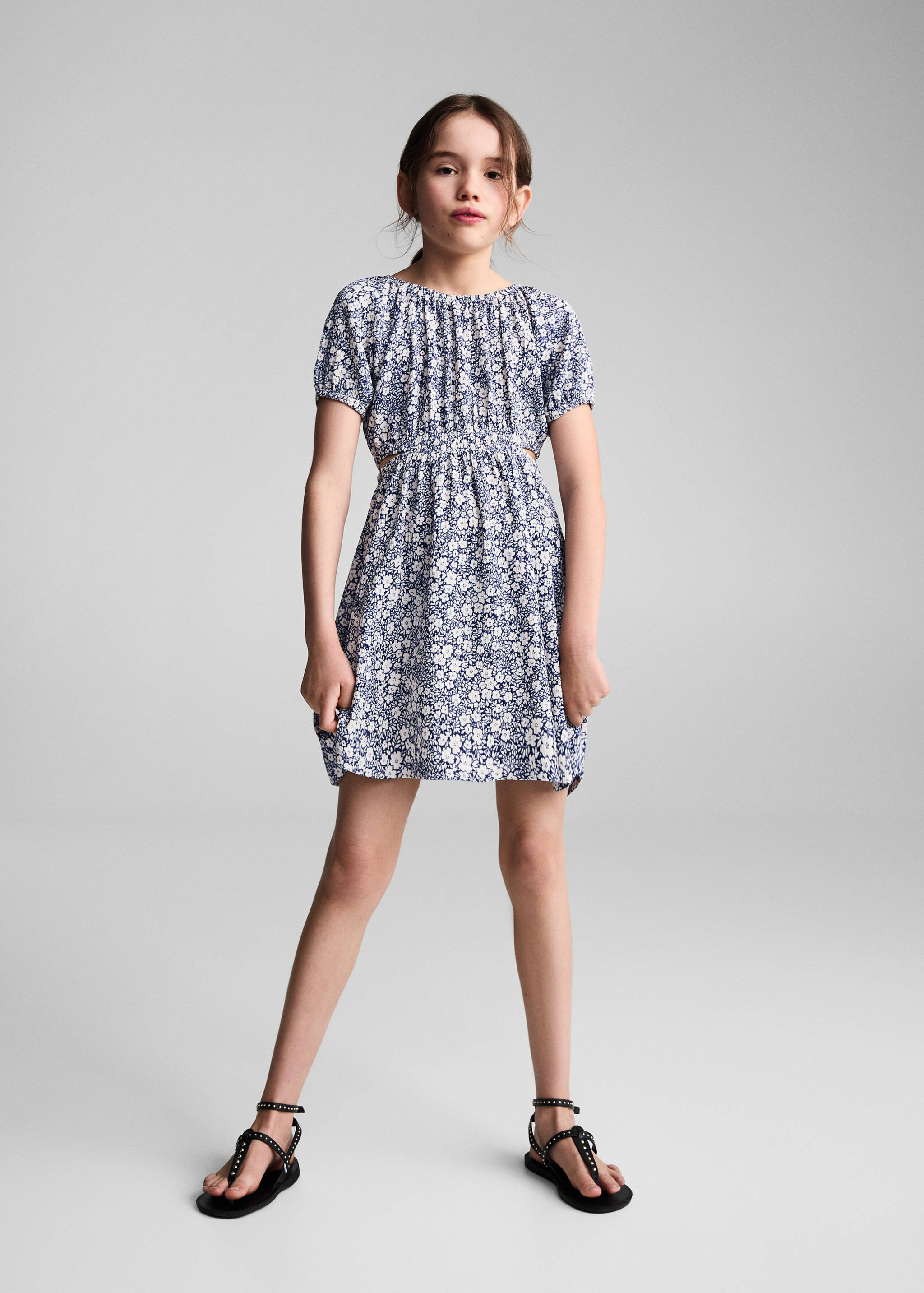 花朵镂空连衣裙 - null