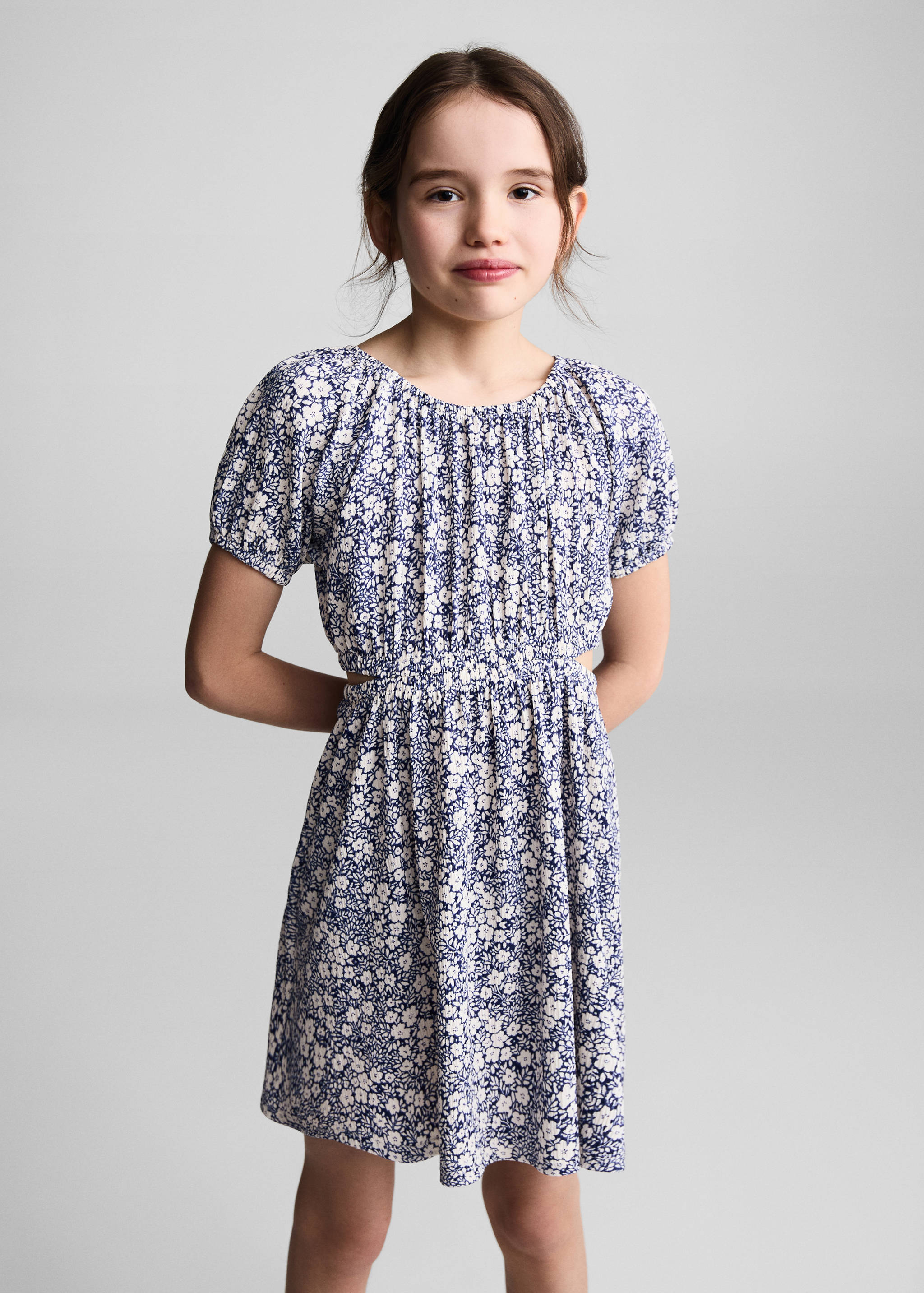 花朵镂空连衣裙 - null