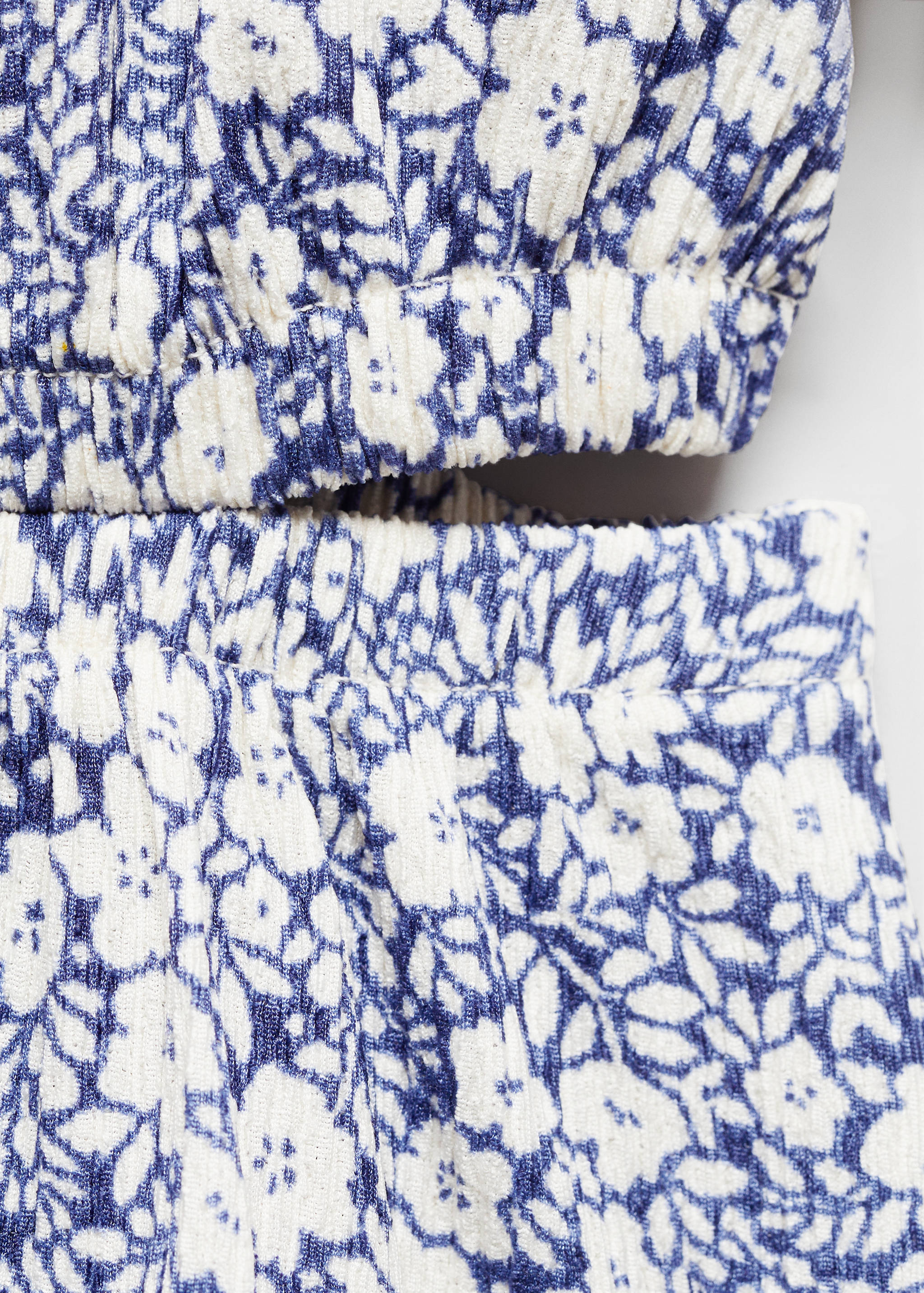 花朵镂空连衣裙 - null