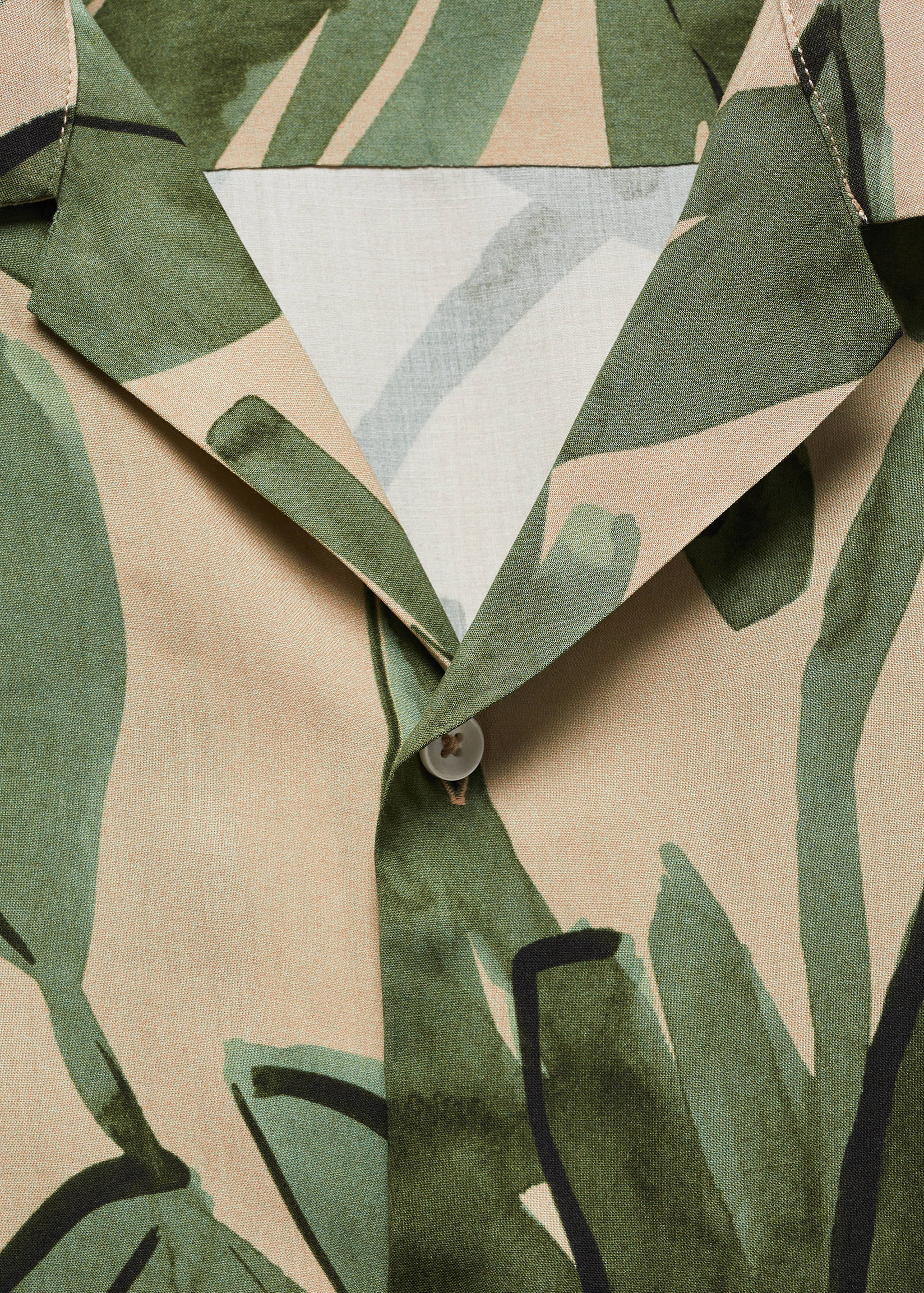 Camisa fluída estampado tropical - Detalle del artículo 8