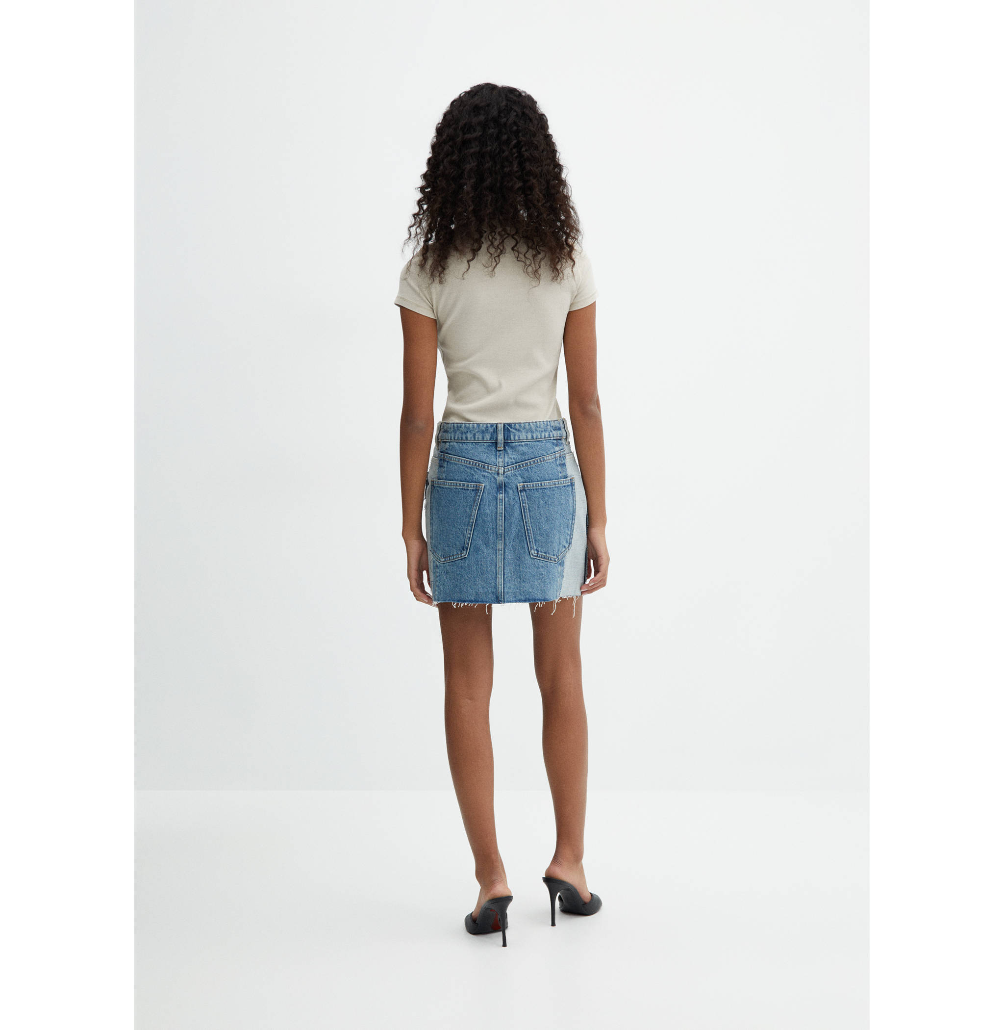 Two-tone denim mini-skirt - Reverse of the article