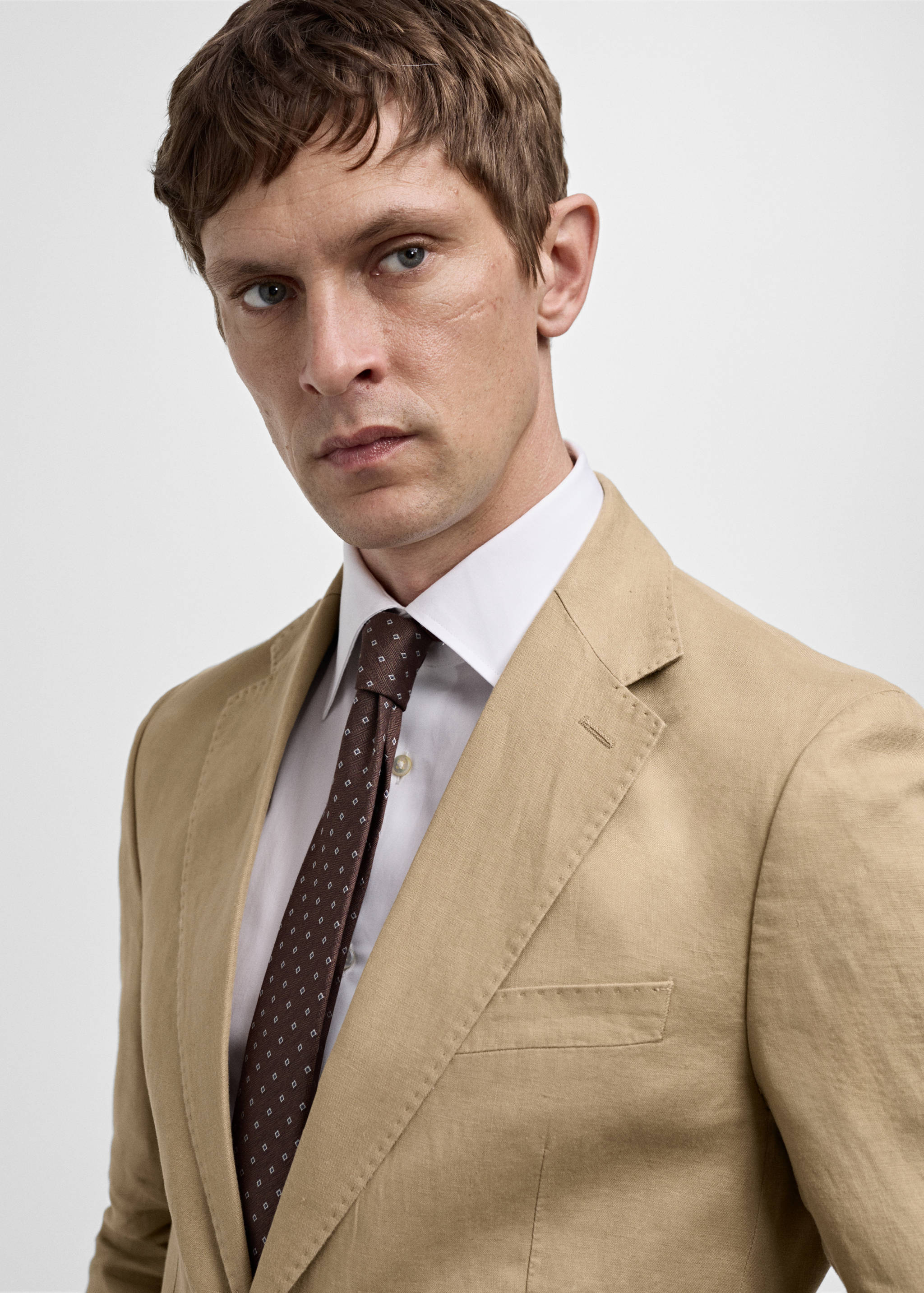 100% linen slim-fit suit jacket - Details of the article 1