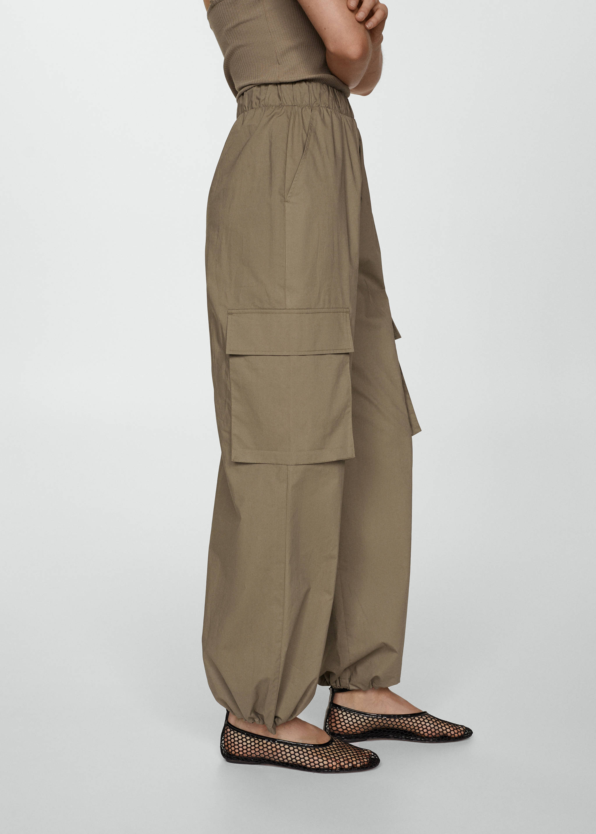 Parachute overall with braces - Details of the article 6