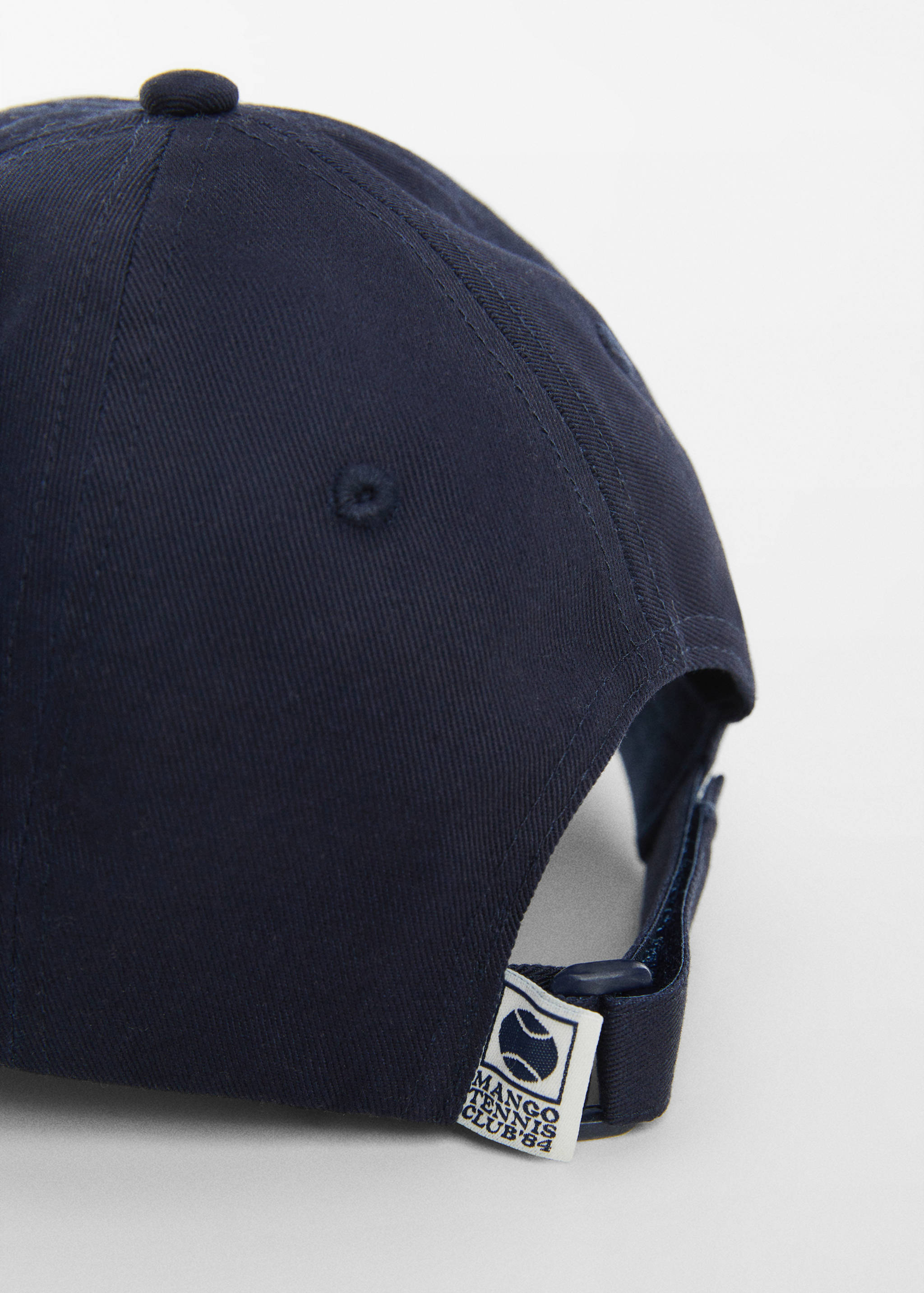 Boné com logo bordado - Pormenor do artigo 1