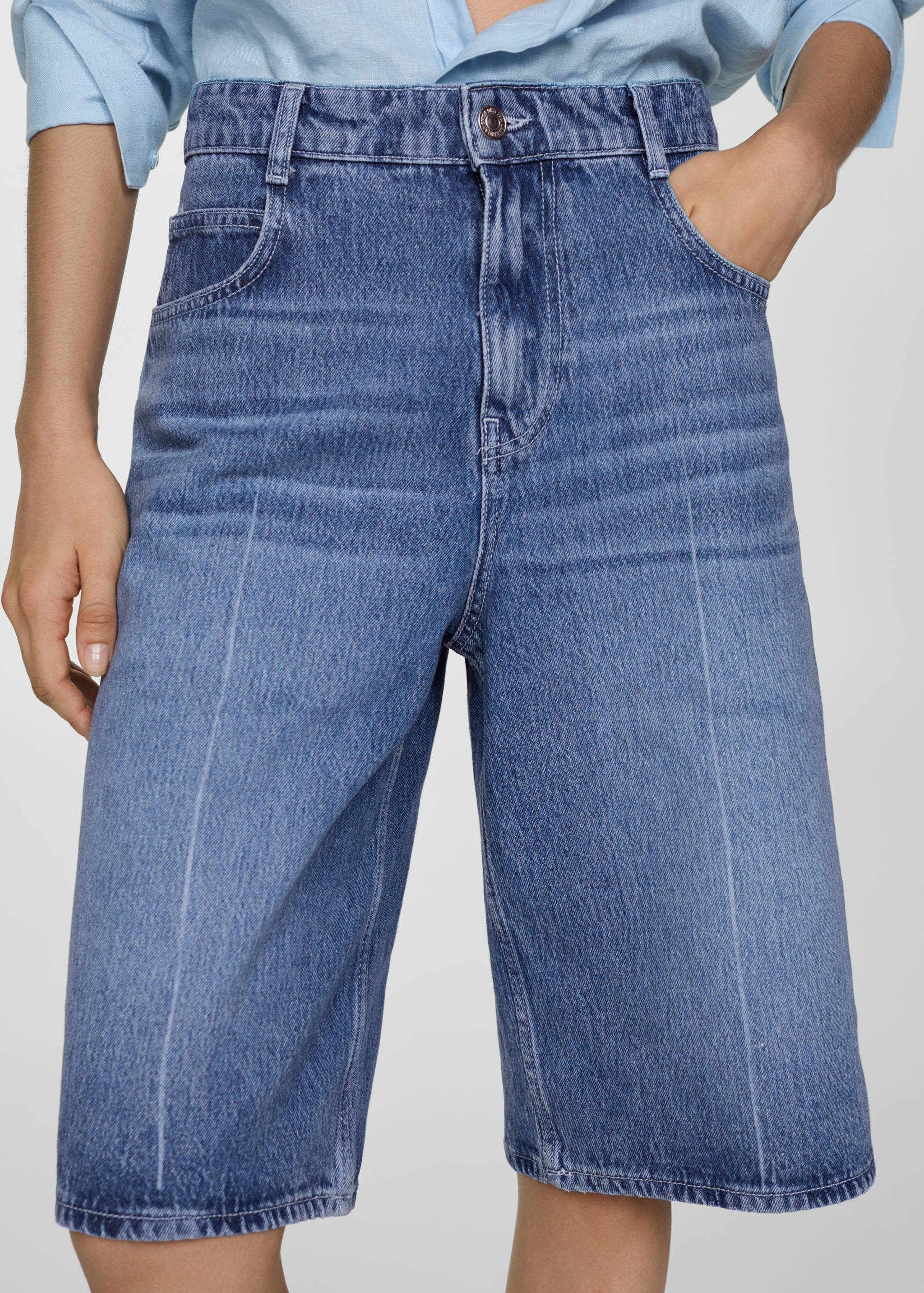 Straight-fit denim bermuda shorts - Medium plane