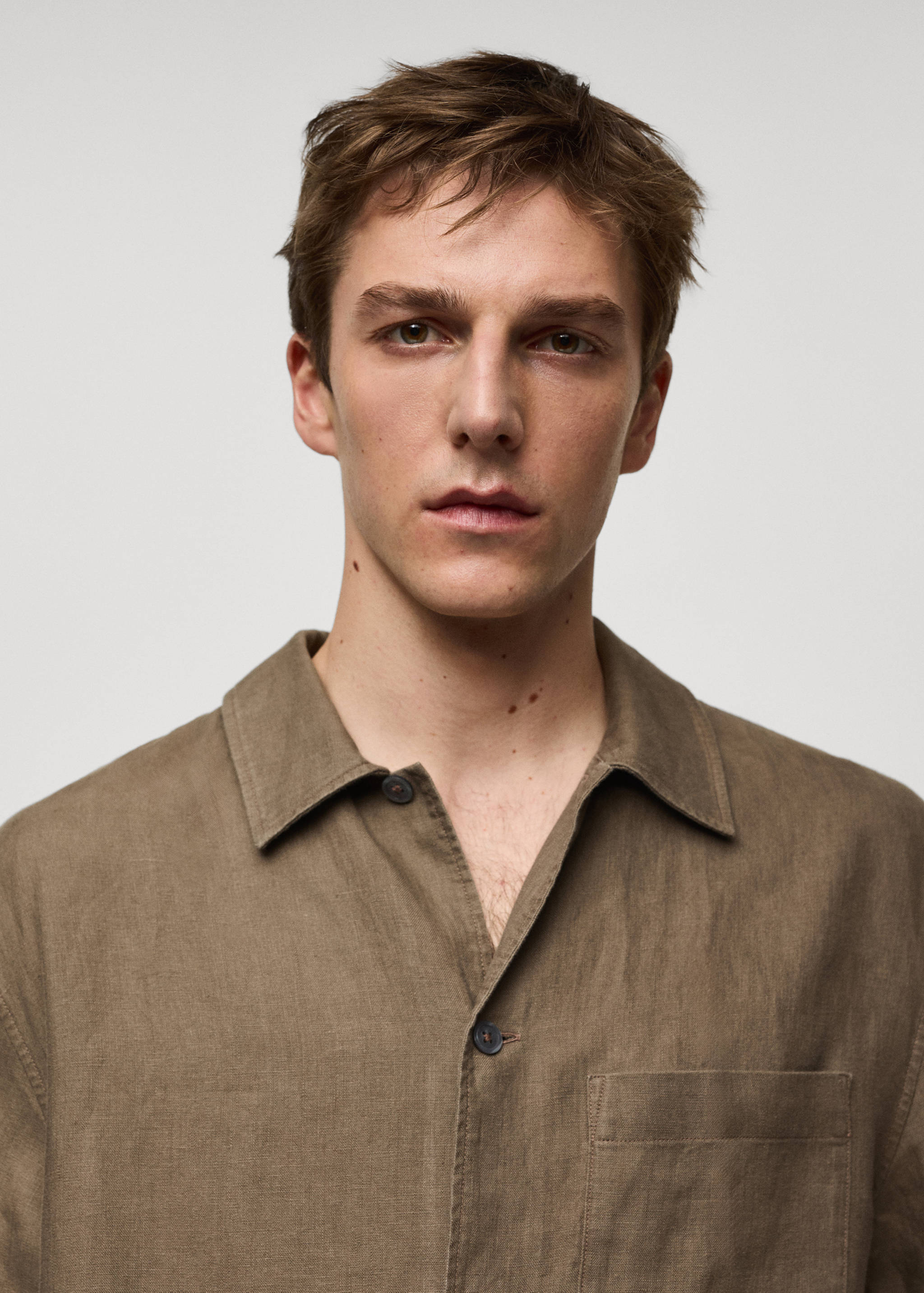 Chemise regular-fit 100 % lin poche - Détail de l'article 1