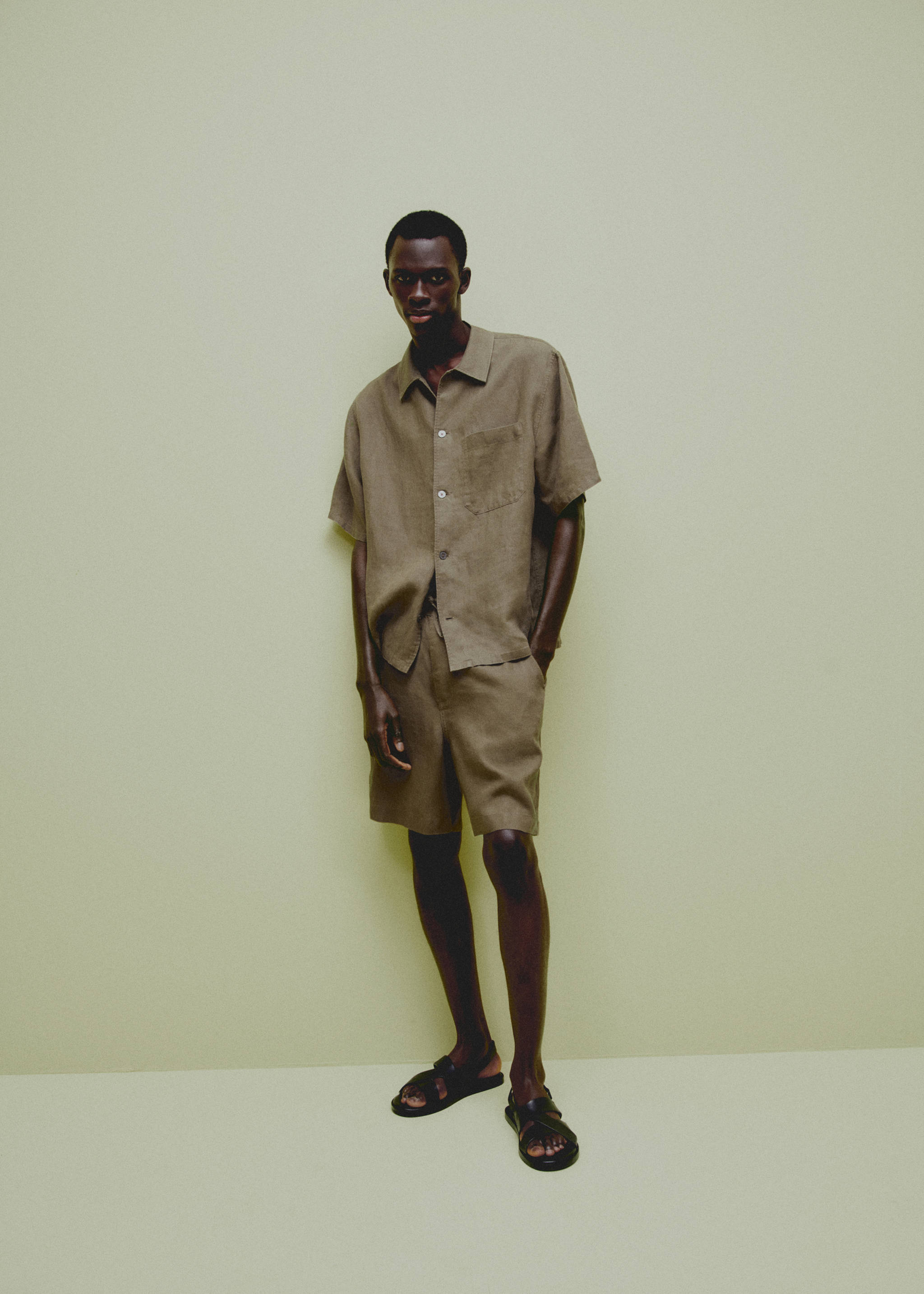 Chemise regular-fit 100 % lin poche - Détail de l'article 5