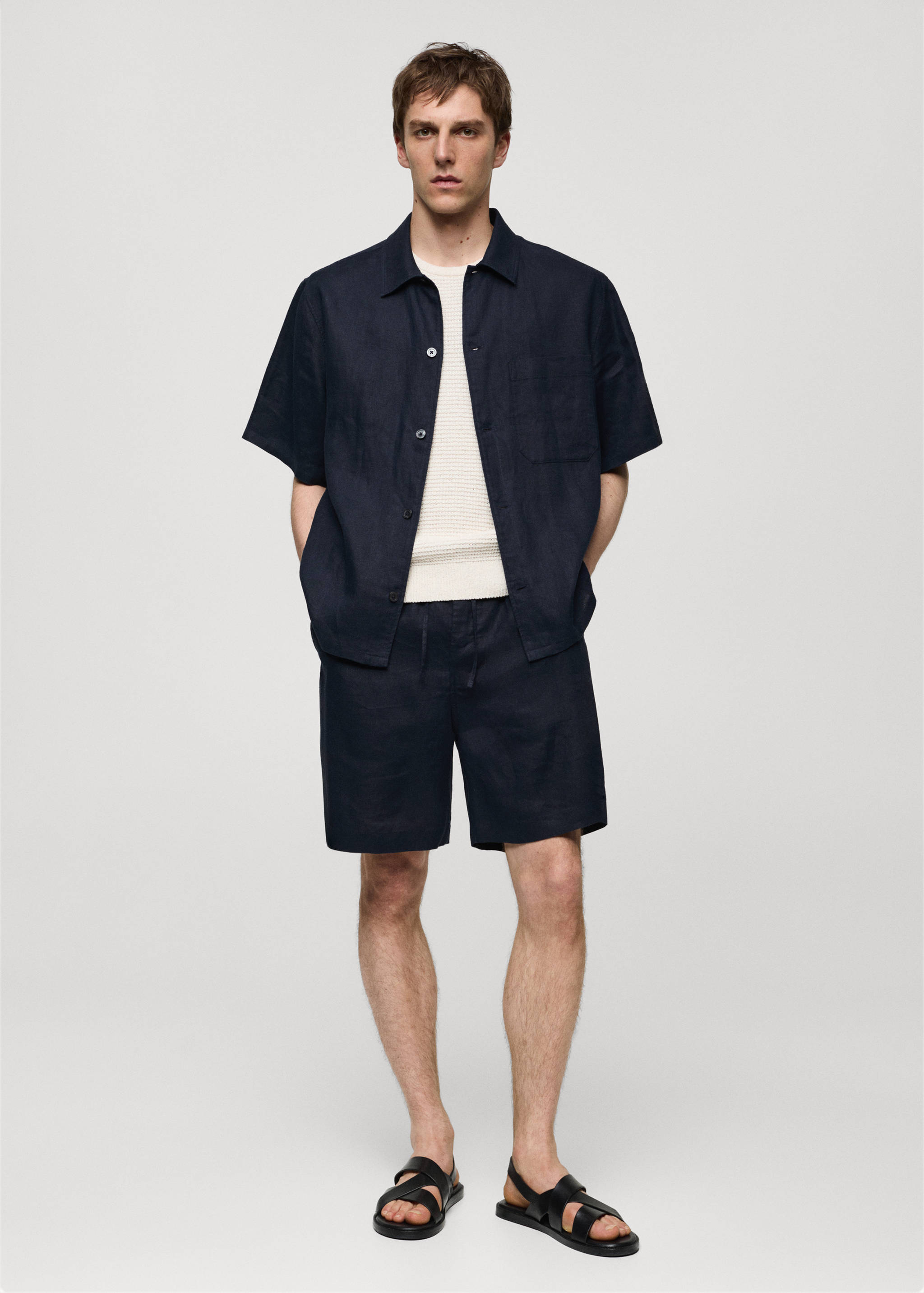Chemise regular-fit 100 % lin poche - Plan général