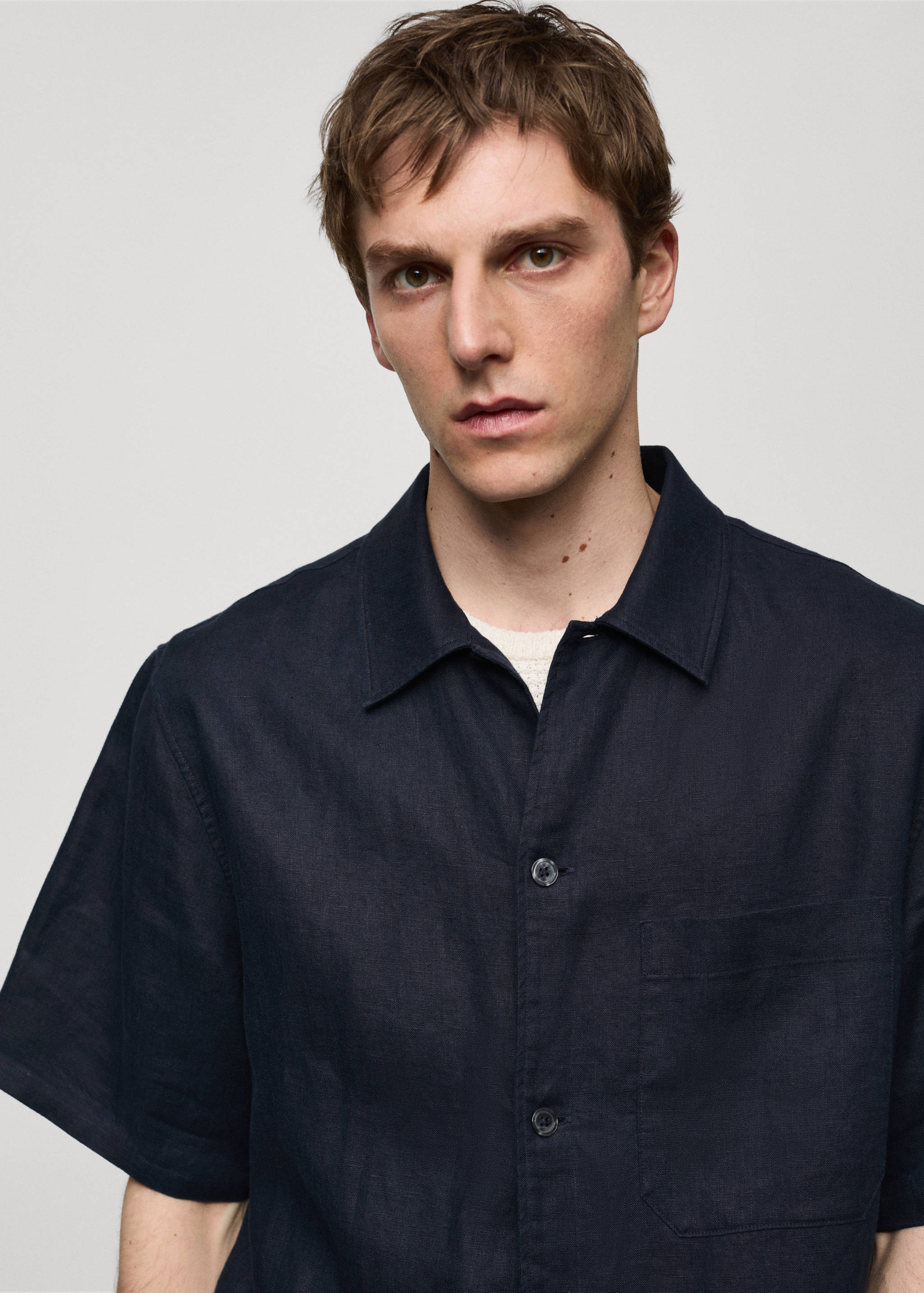 Chemise regular-fit 100 % lin poche - Détail de l'article 1