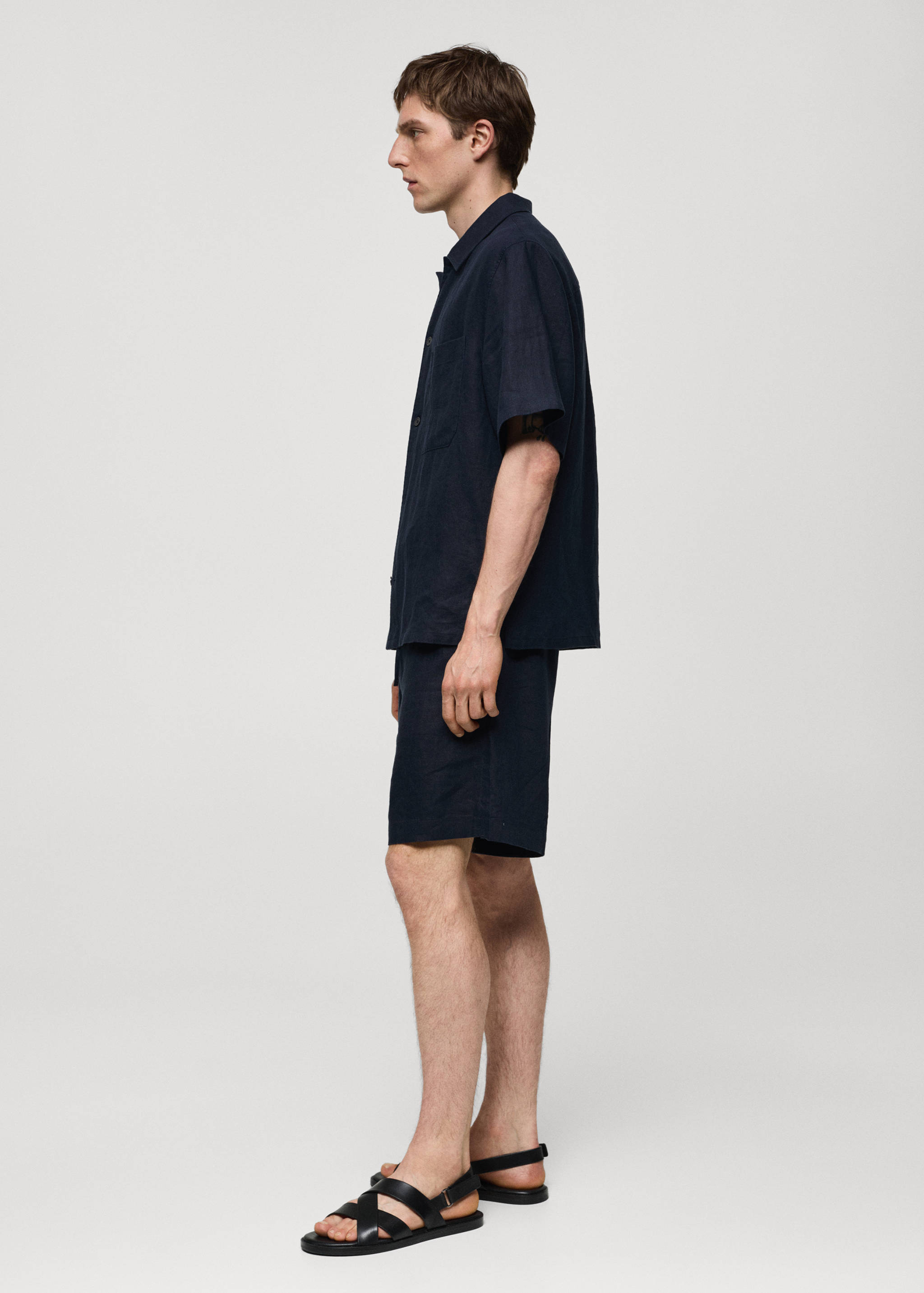 Chemise regular-fit 100 % lin poche - Détail de l'article 3