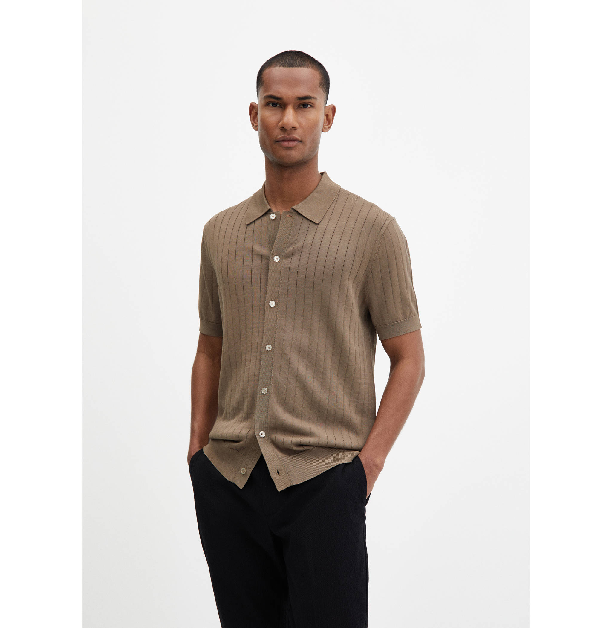 Polo maille boutons - Plan moyen