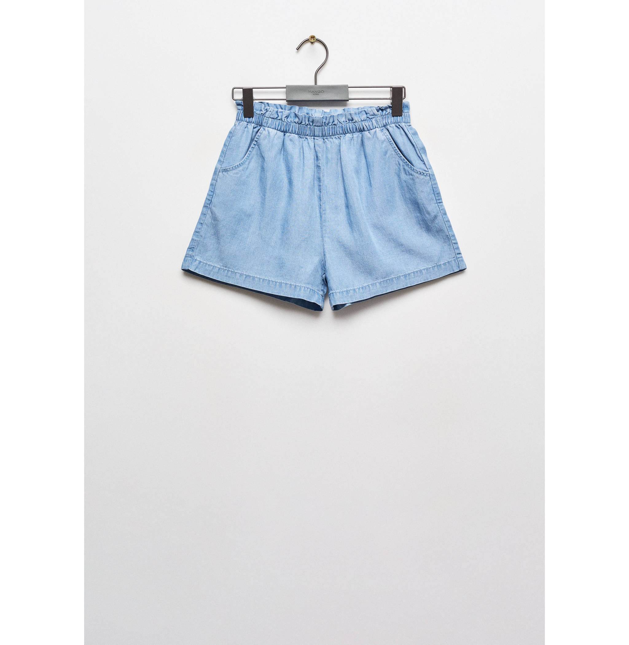 Lyocell shorts with elastic waist - Article without model