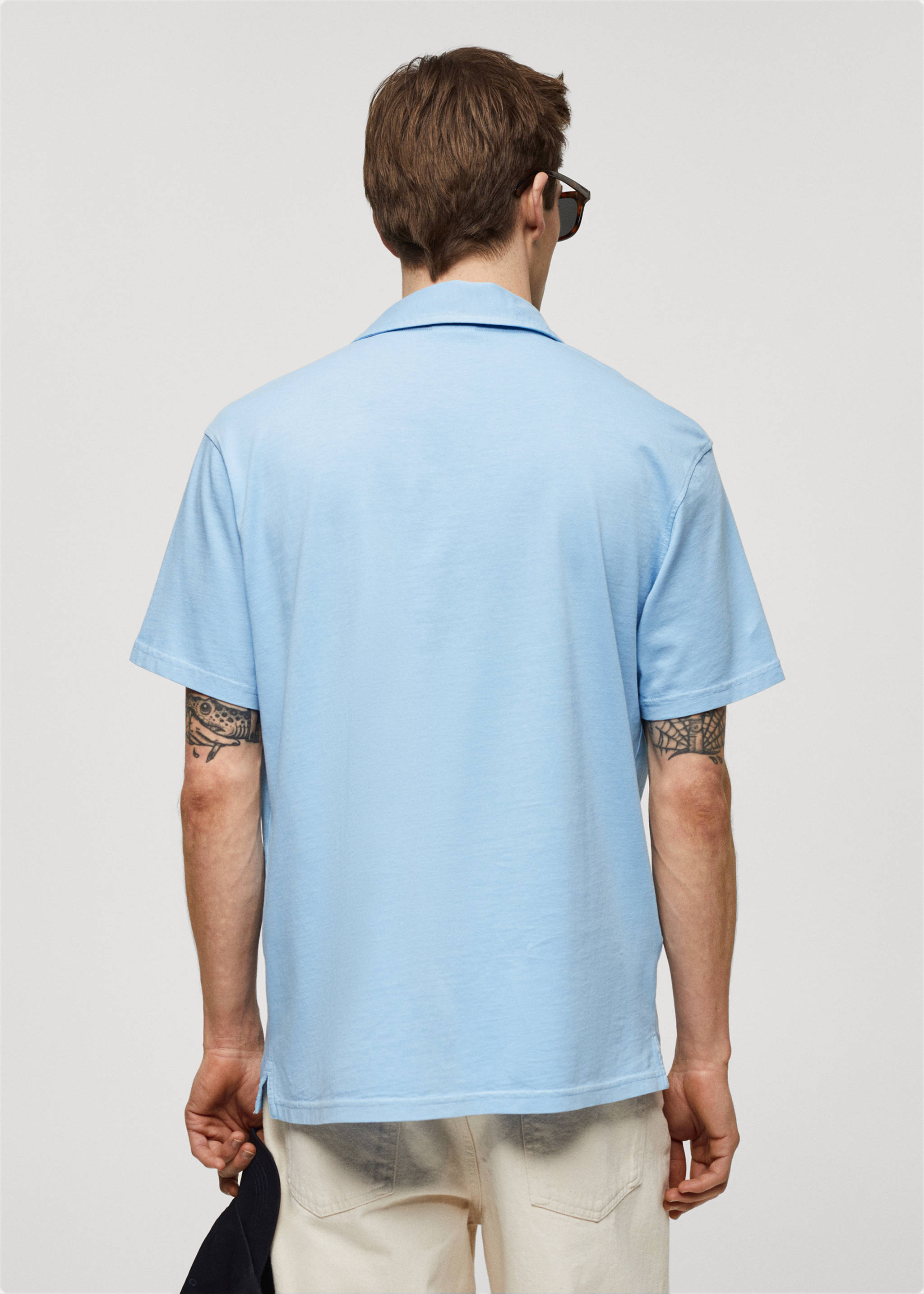 100% cotton relaxed-fit polo shirt - Reverse of the article