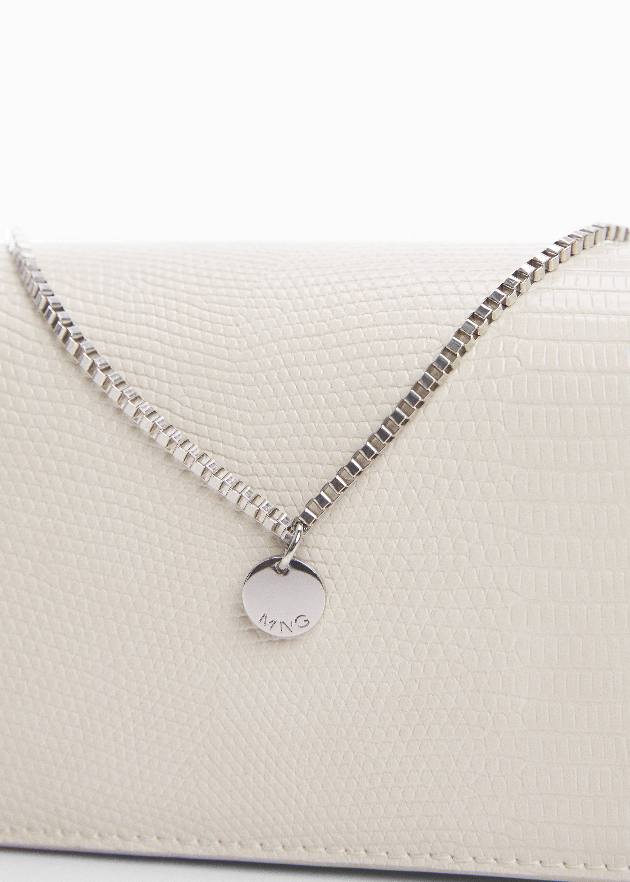 Flap chain bag - Details of the article 1