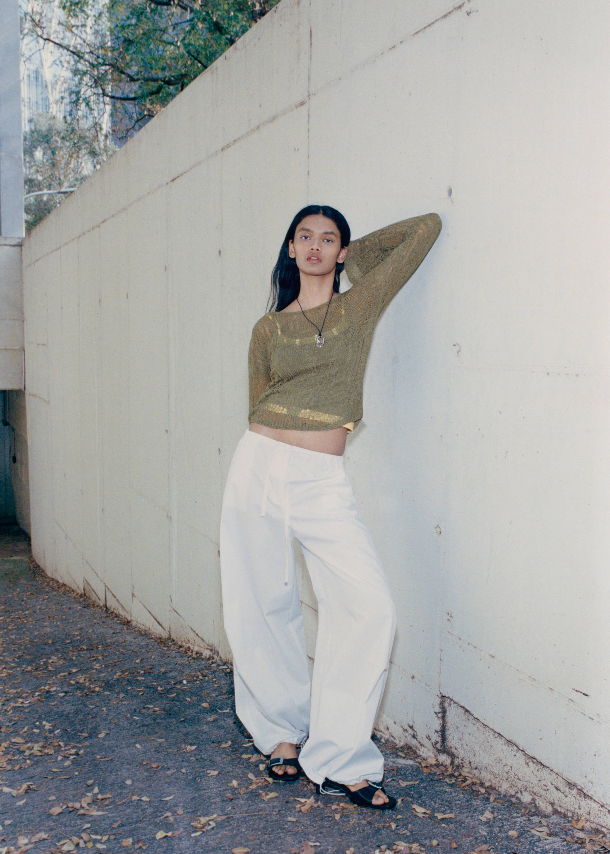 100% cotton parachute trousers - Details of the article 6