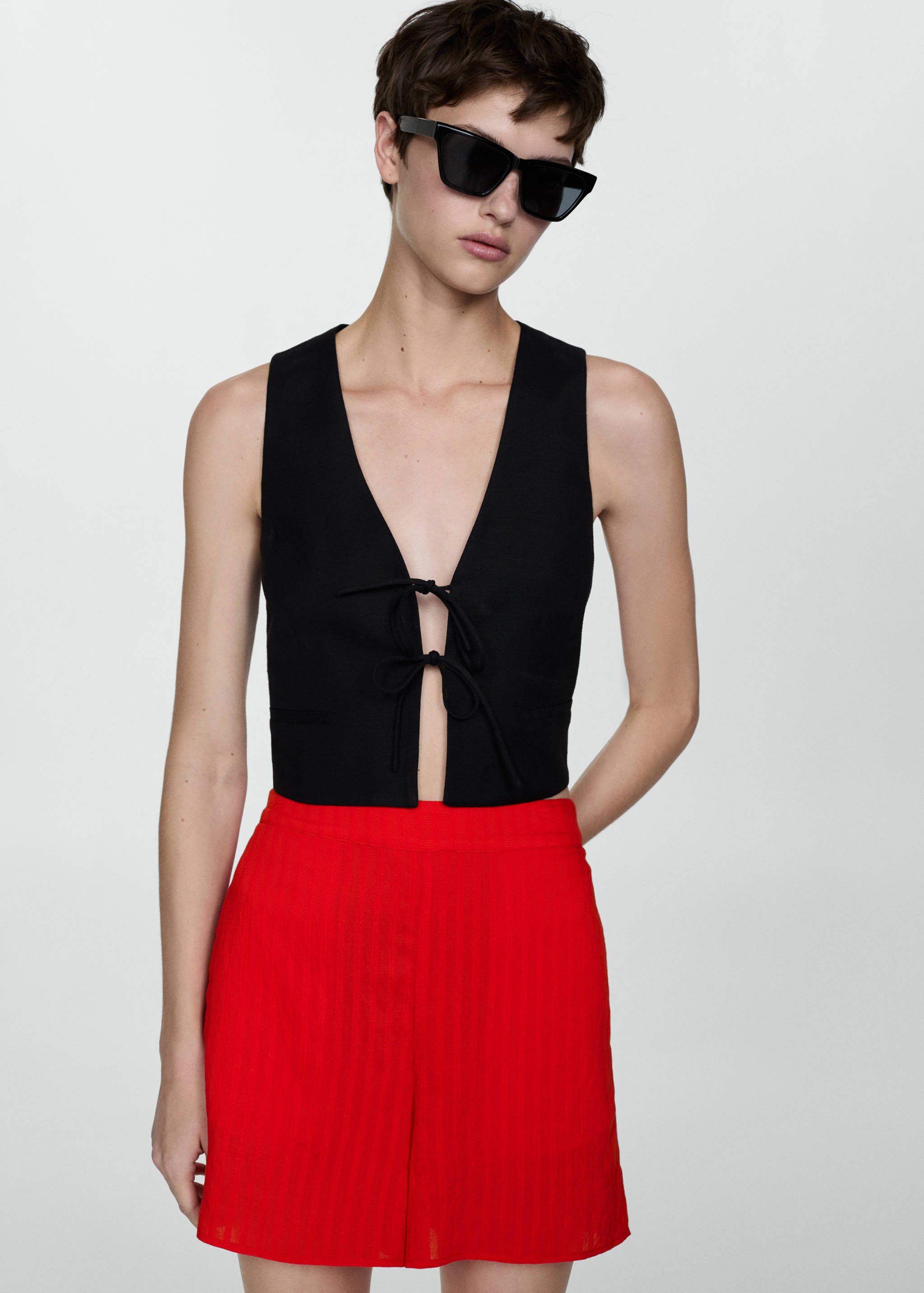 Stripe-printed shorts - Details of the article 2