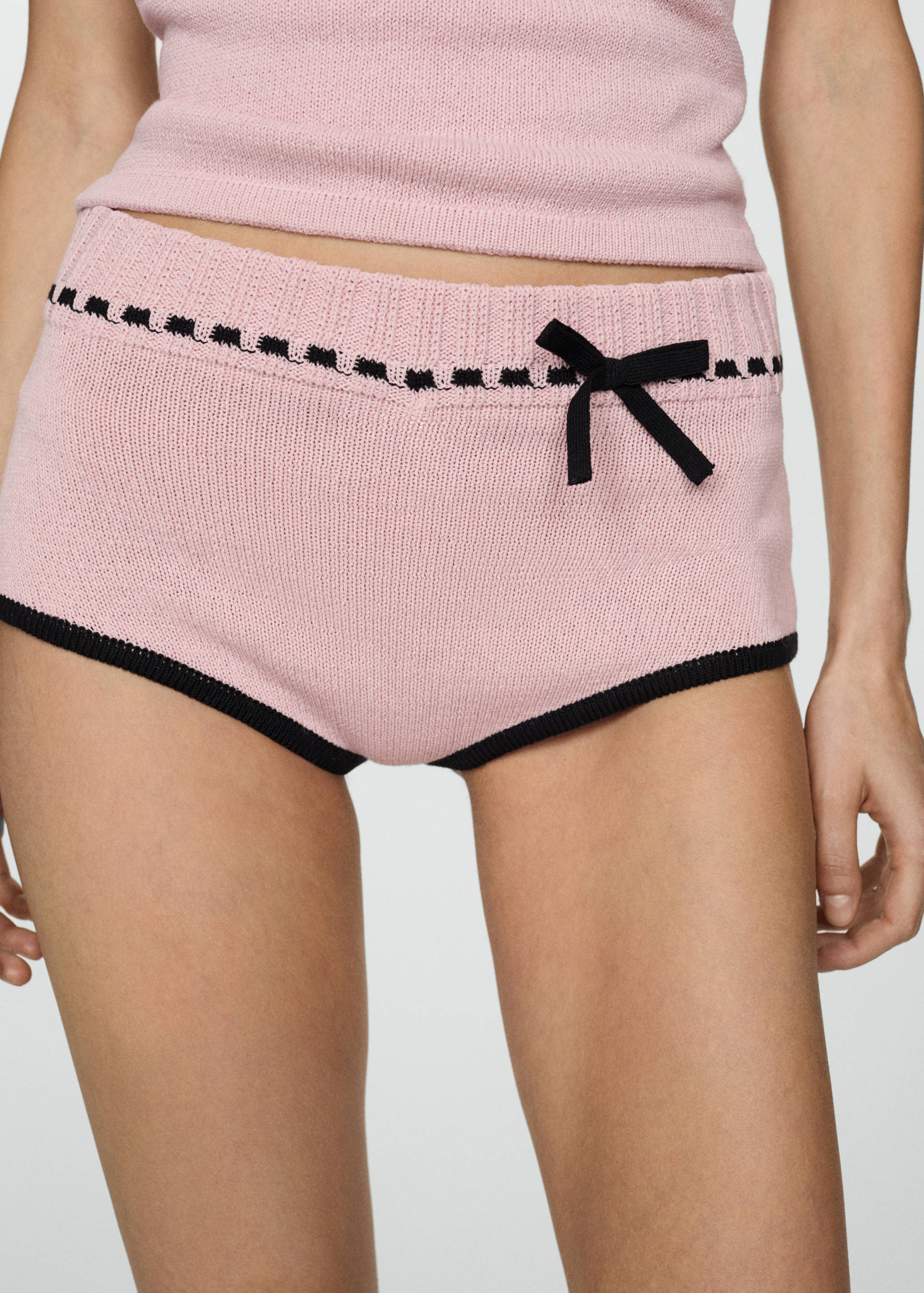 Contrast shorts with bow detail - Medium plane