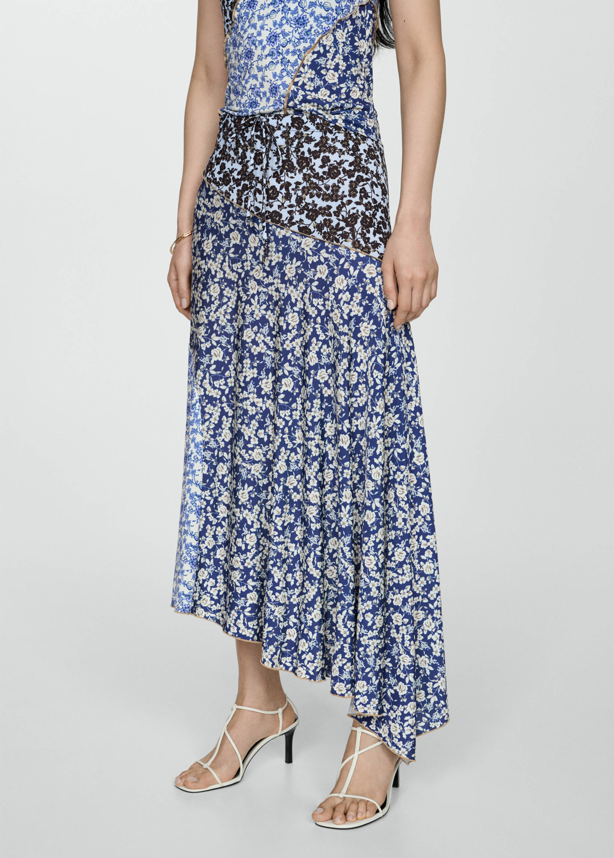 Printed skirt with contrast stitching - Medium plane