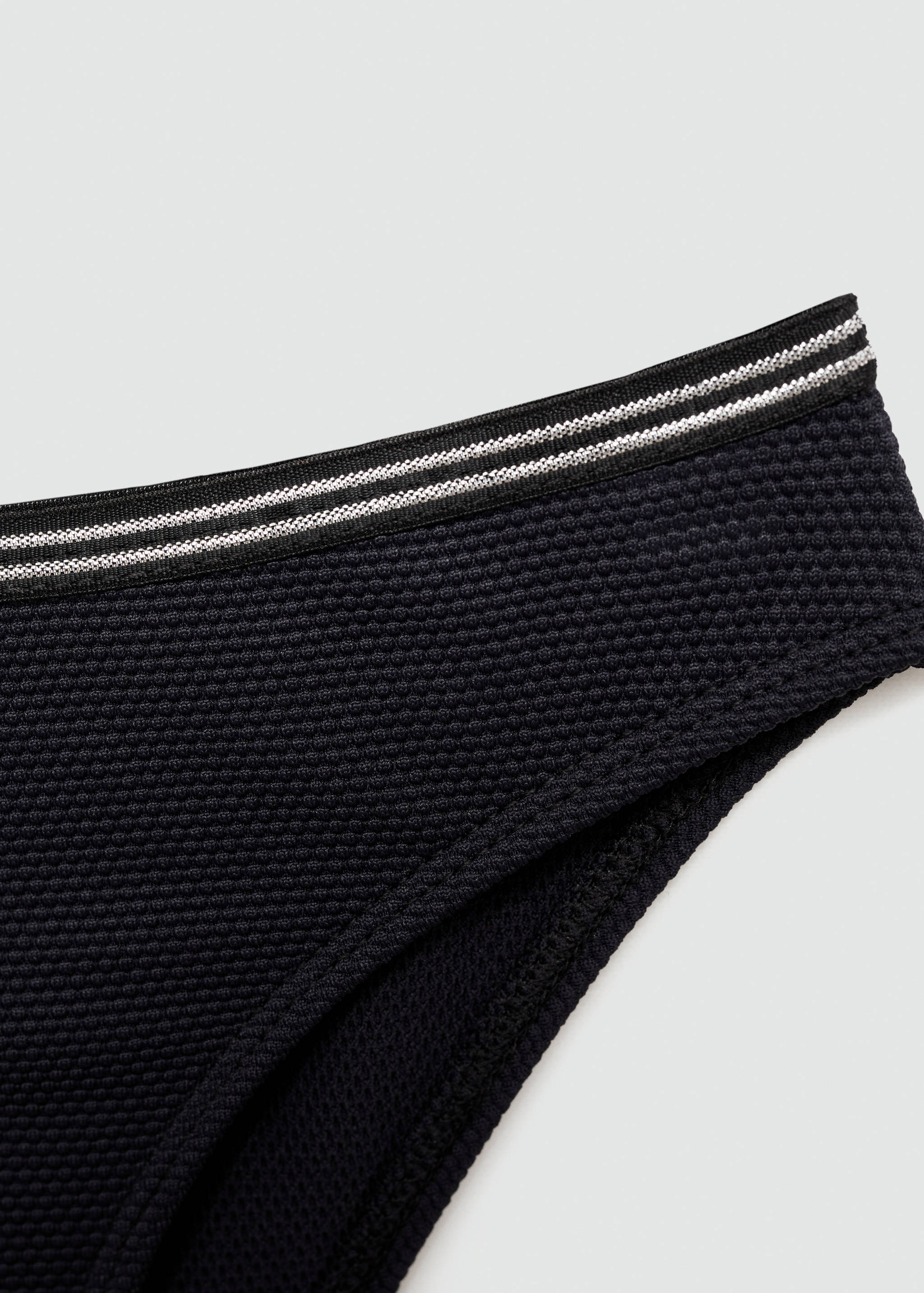 Biquíni com textura assimétrico - Pormenor do artigo 0