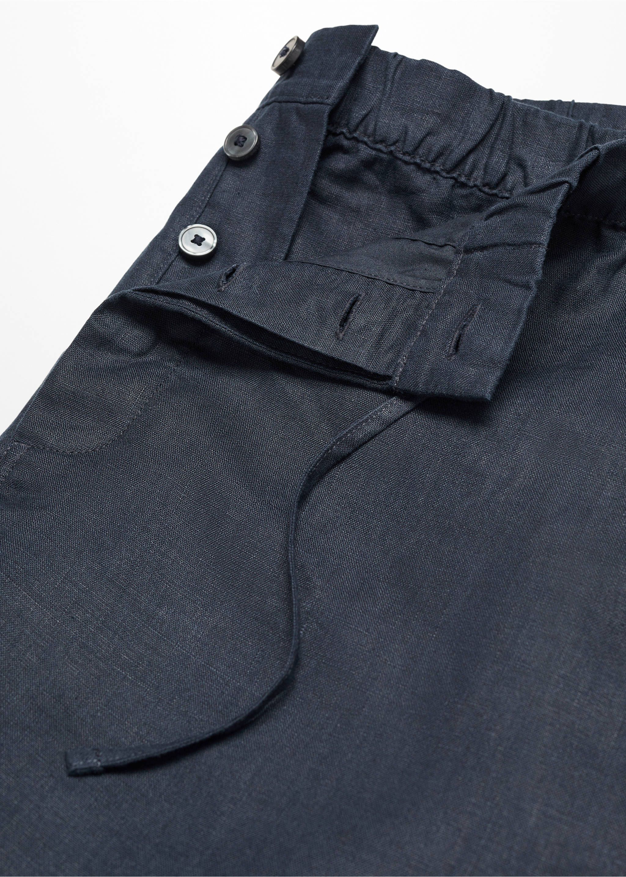 100% linen bermuda shorts with drawstring - Details of the article 8, Navy. Ref: 67079218-01.
