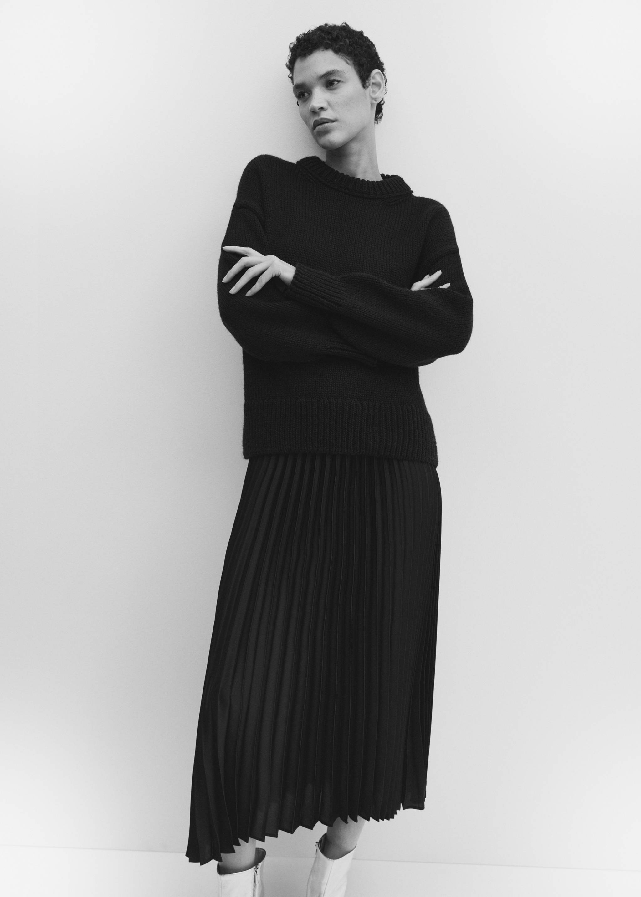 Satin pleated skirt - Details of the article 3