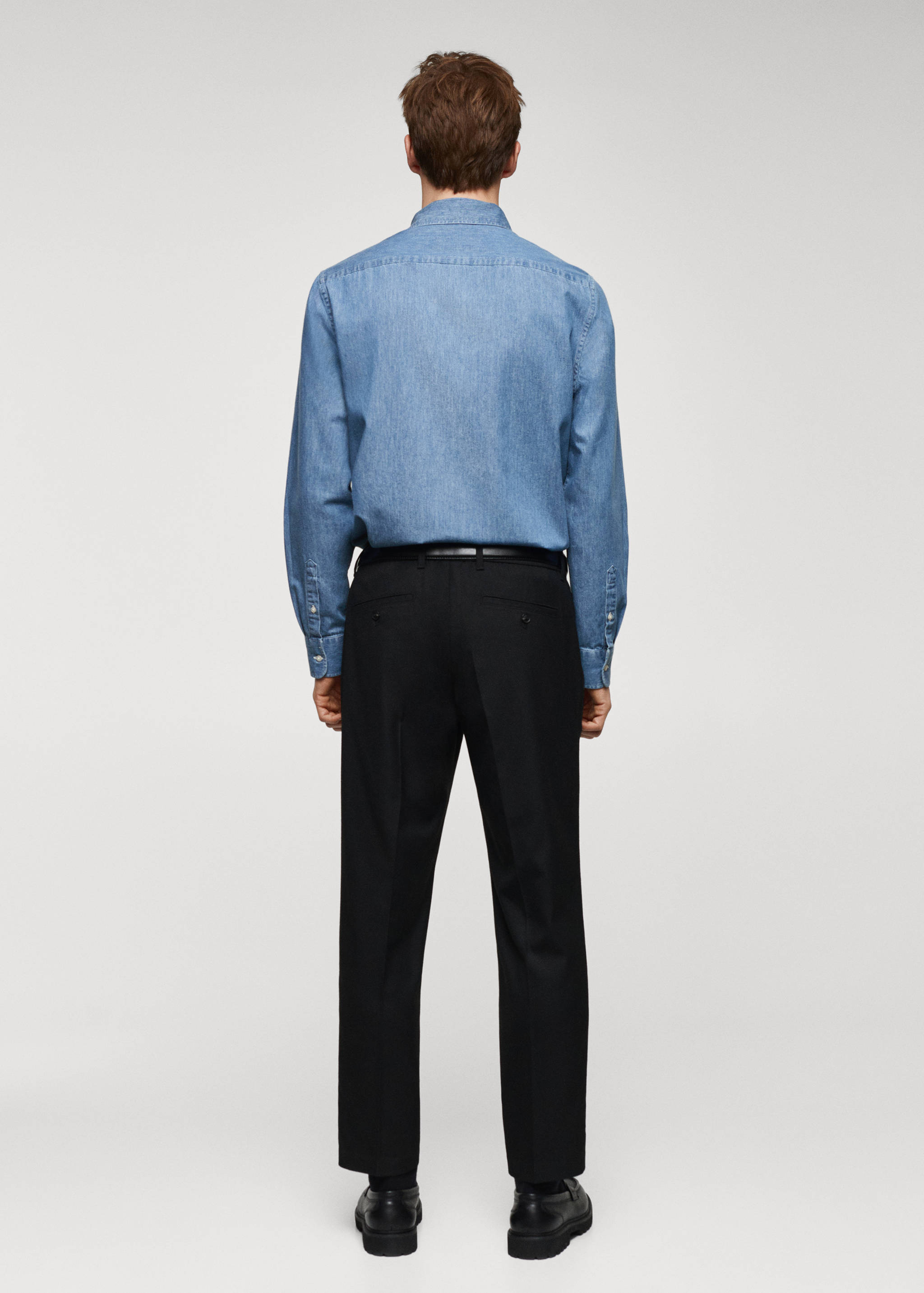 Sobrecamisa denim bolsillos - Reverso del artículo