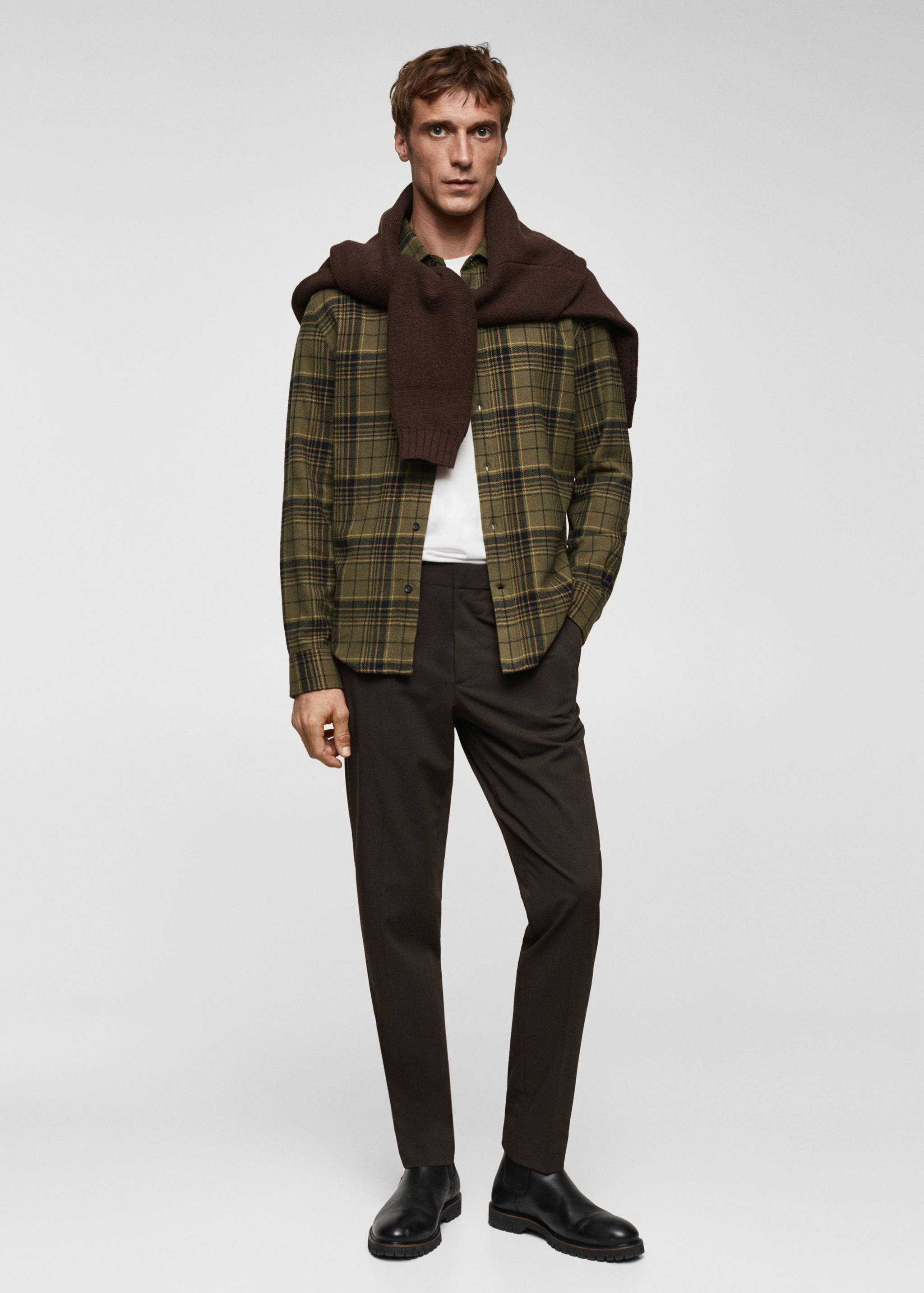 Camisa regular fit franela cuadros - Plano general