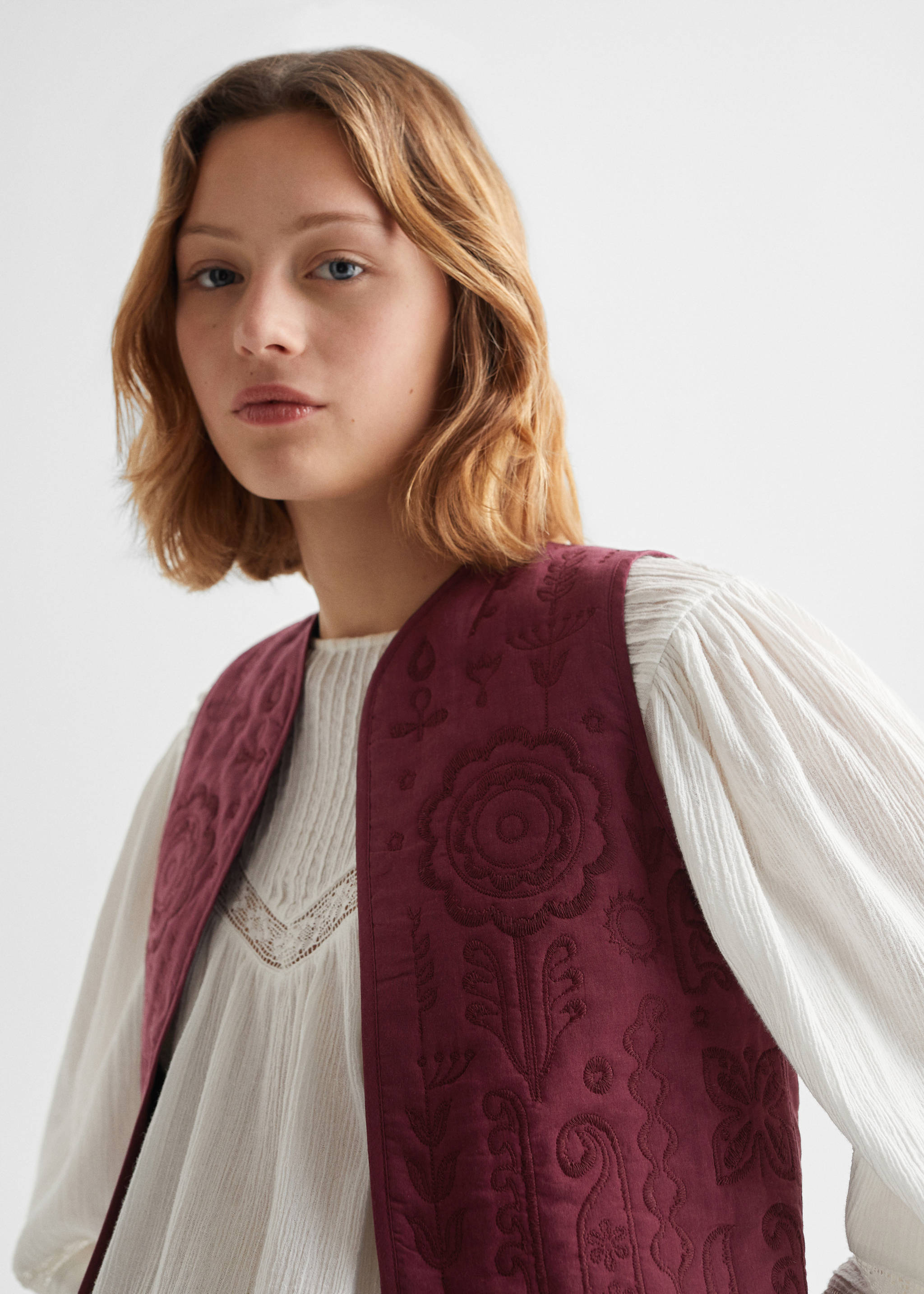 Gilet brodé - Détail de l'article 1