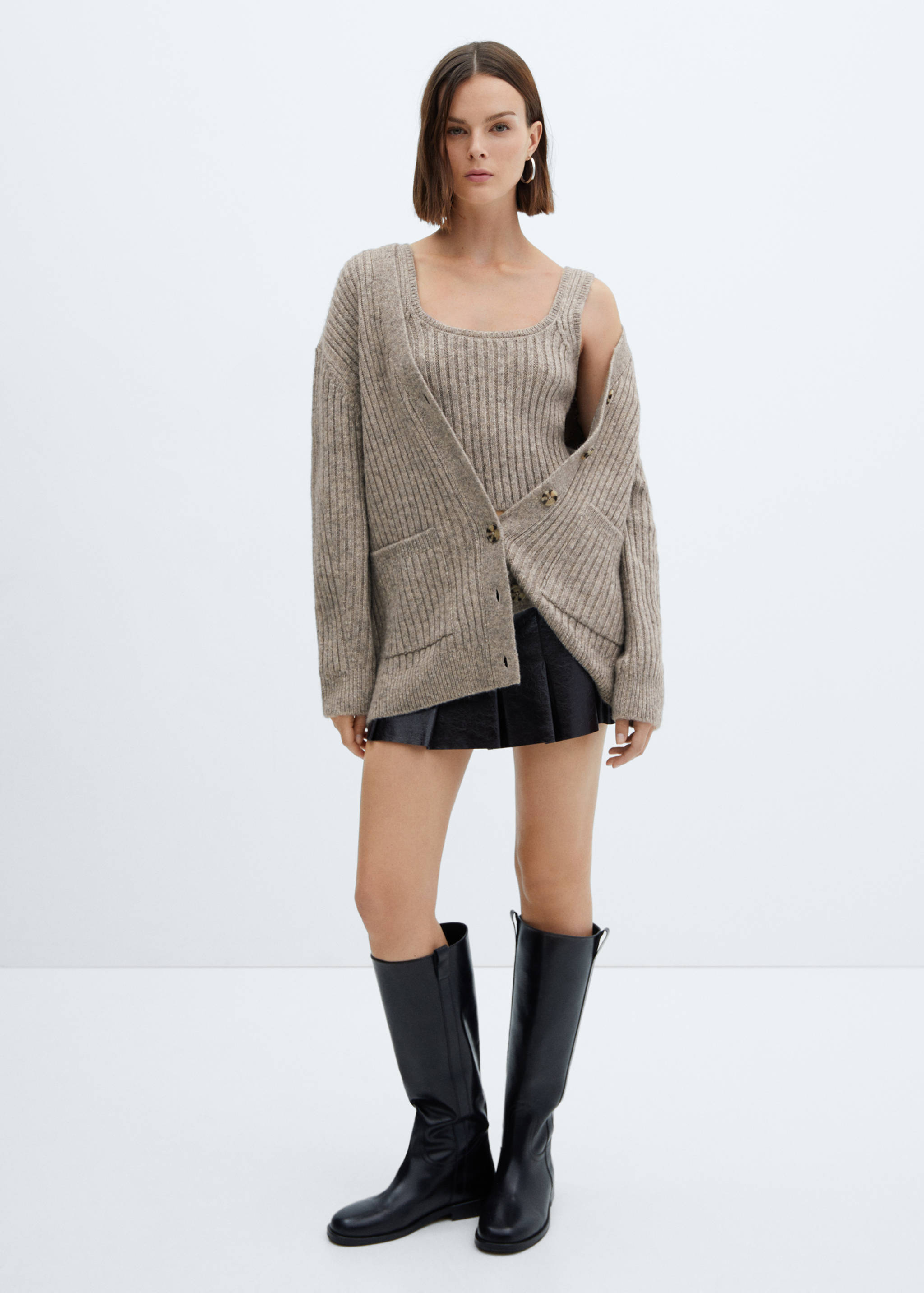 Top de alças canelado - Plano geral