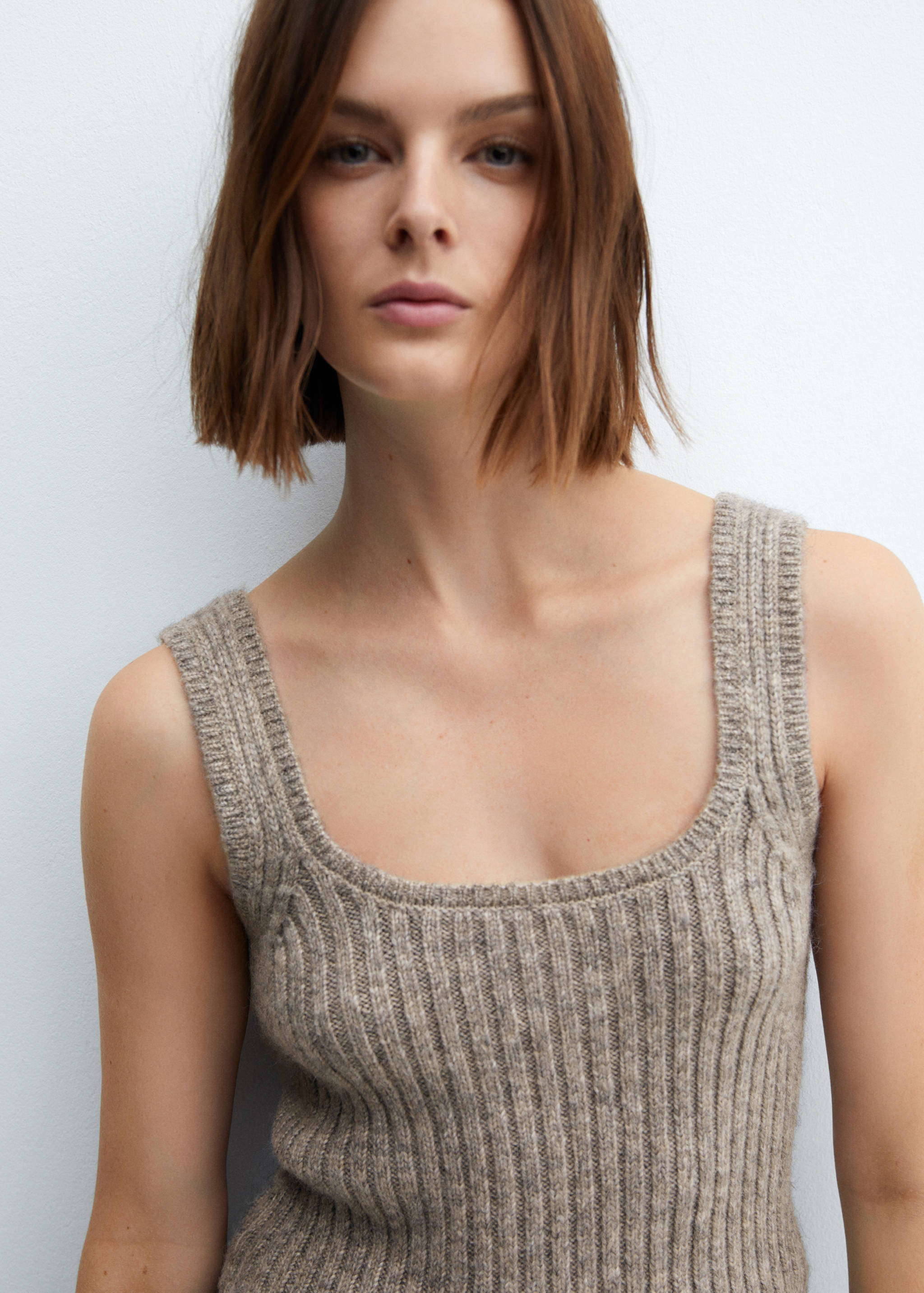 Top de alças canelado - Pormenor do artigo 1