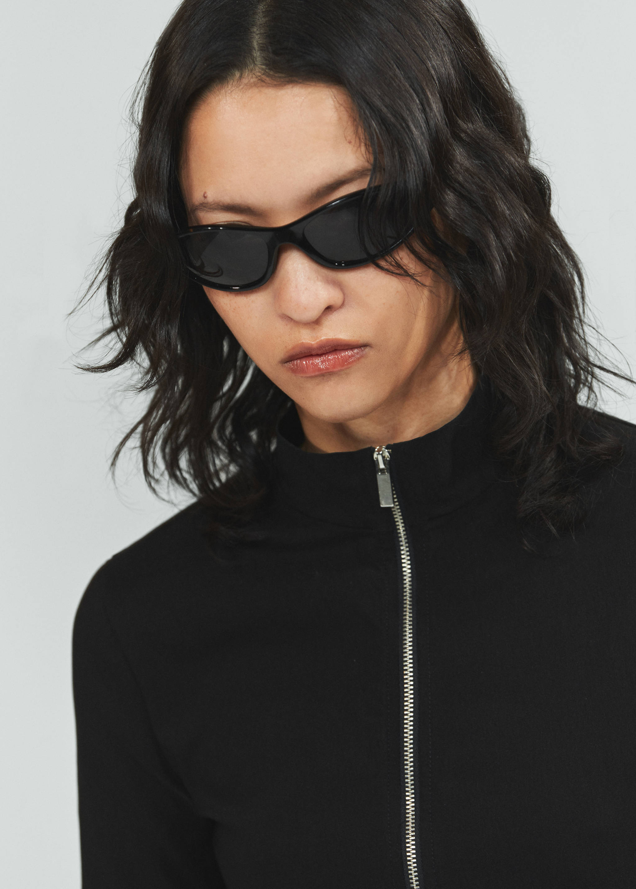 Curved frame sunglasses - General plane