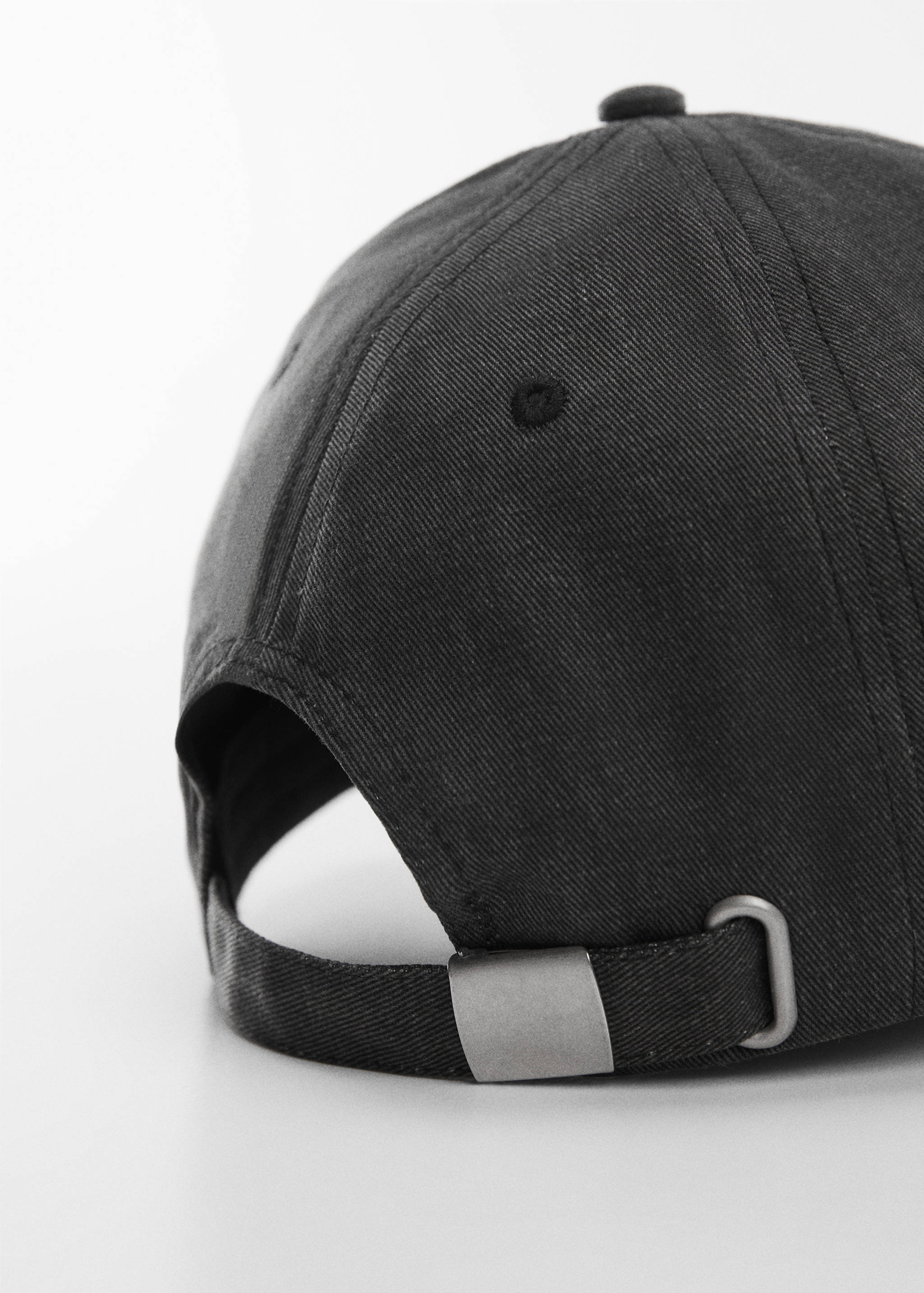 Denim cap with message - Details of the article 1